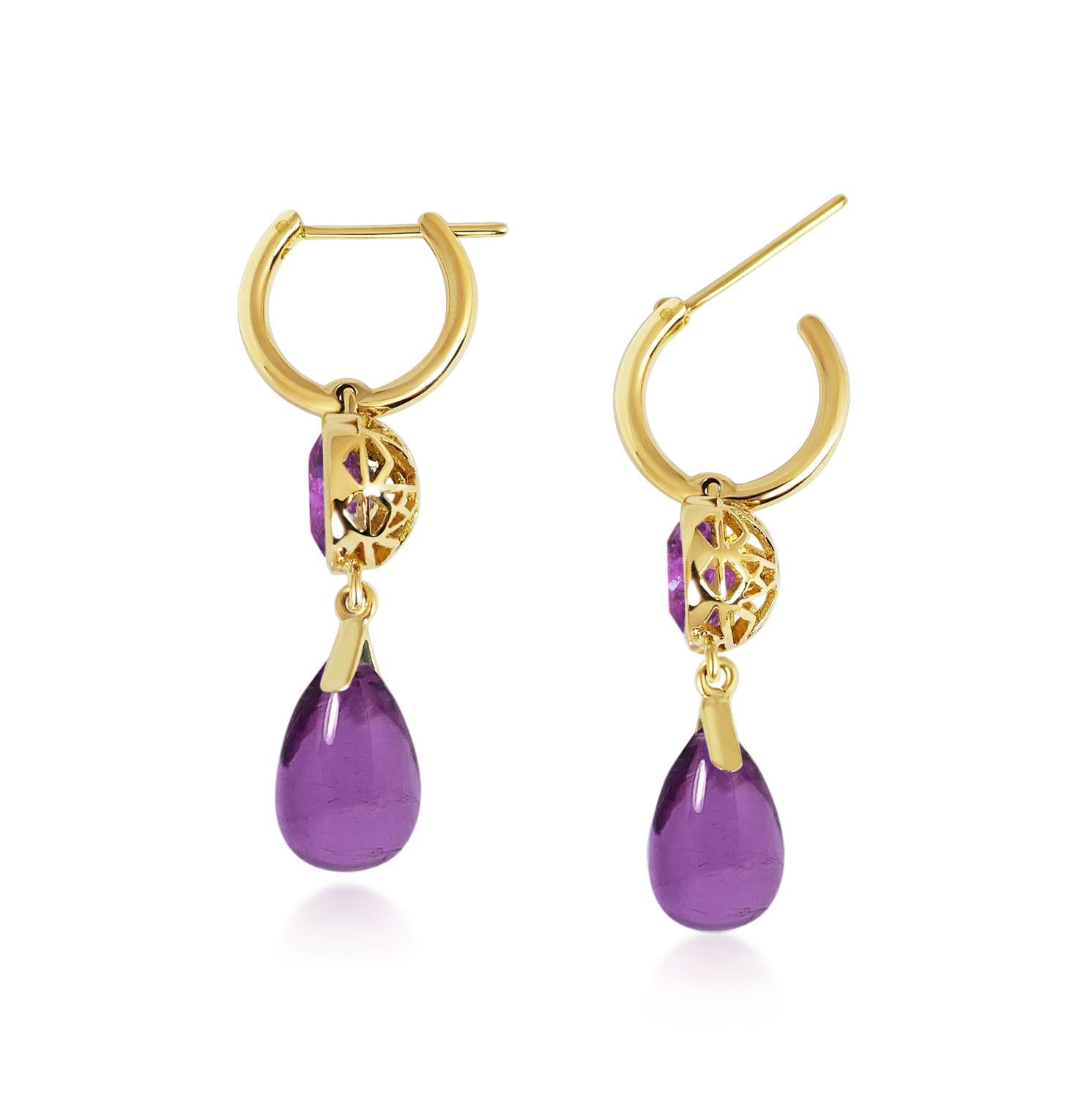 Contemporary Handcrafted 2.40 & 6.20 Carats Amethysts 18 Karat Yellow Gold Drop Earrings For Sale
