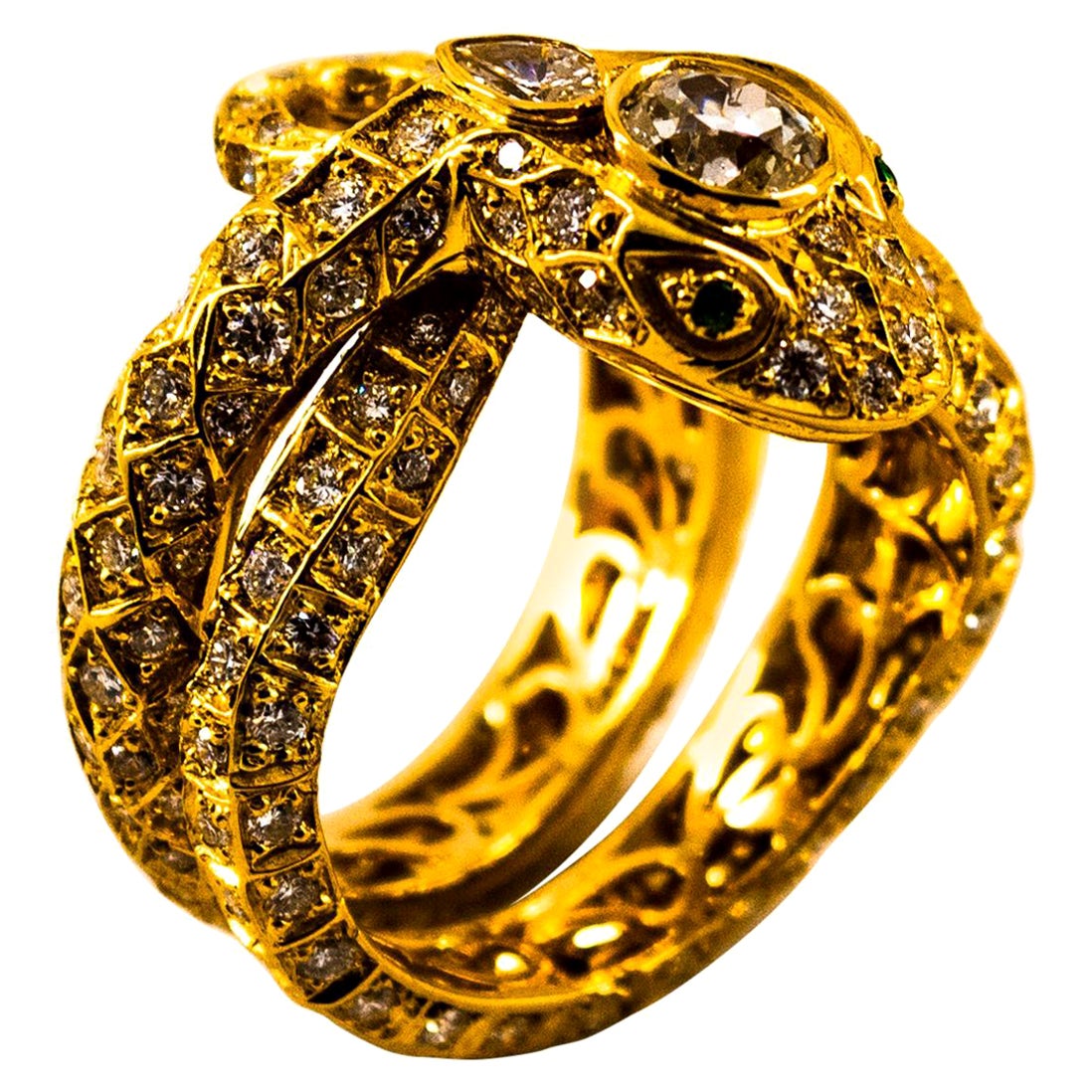 Anello "Snake" con diamante bianco e smeraldo in oro giallo da 3,44 carati realizzato a mano