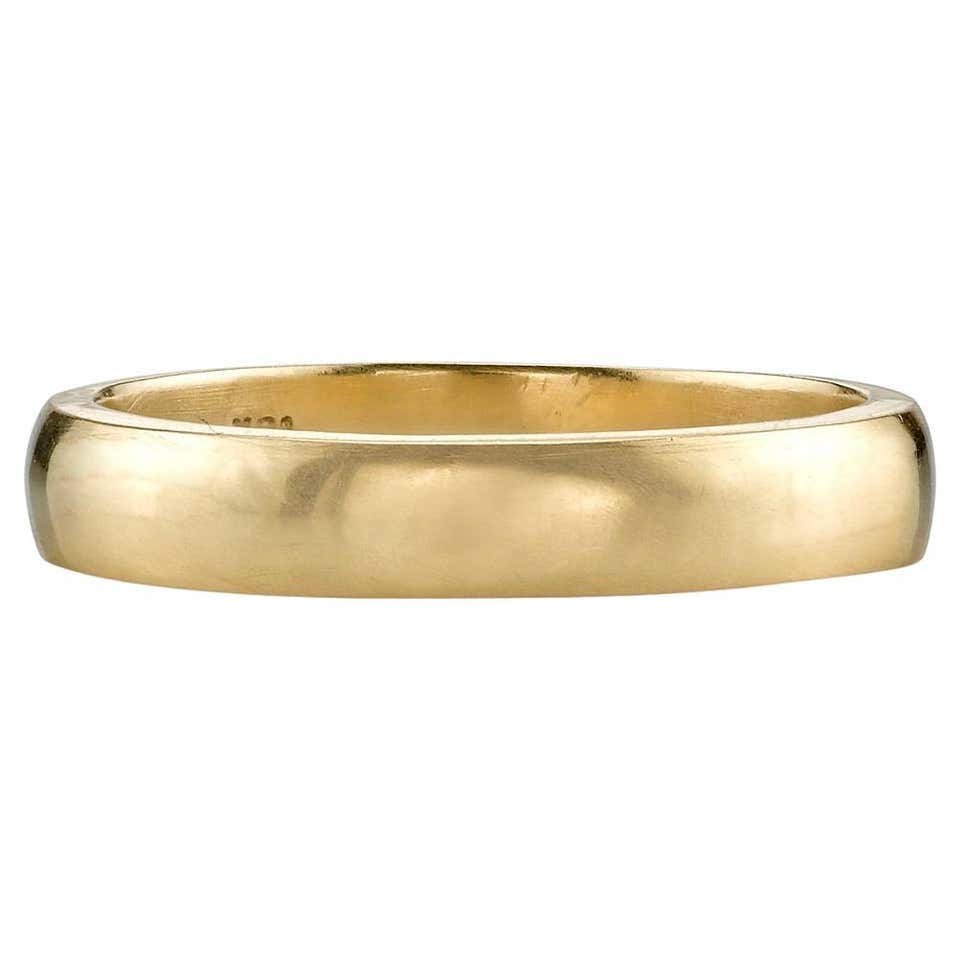 Handcrafted Natalie Band in 18K Gold by Single Stone For Sale at 1stDibs