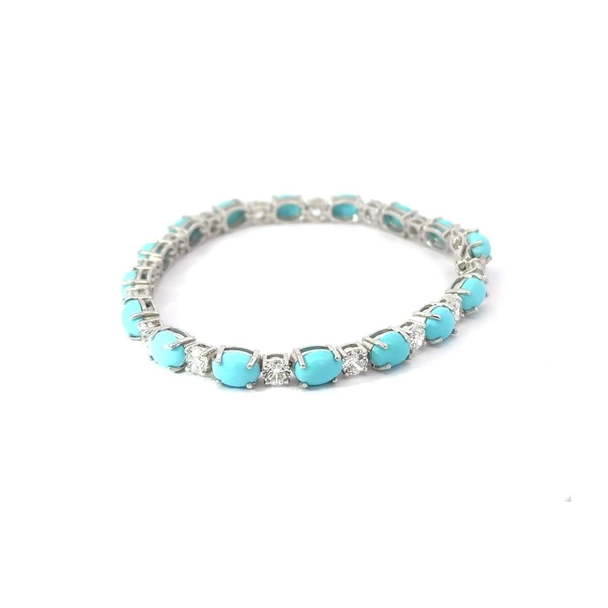 Women's Alluring Natural Turquoise Zirconia Handcrafted Silver Bracelet Gift for Her For Sale