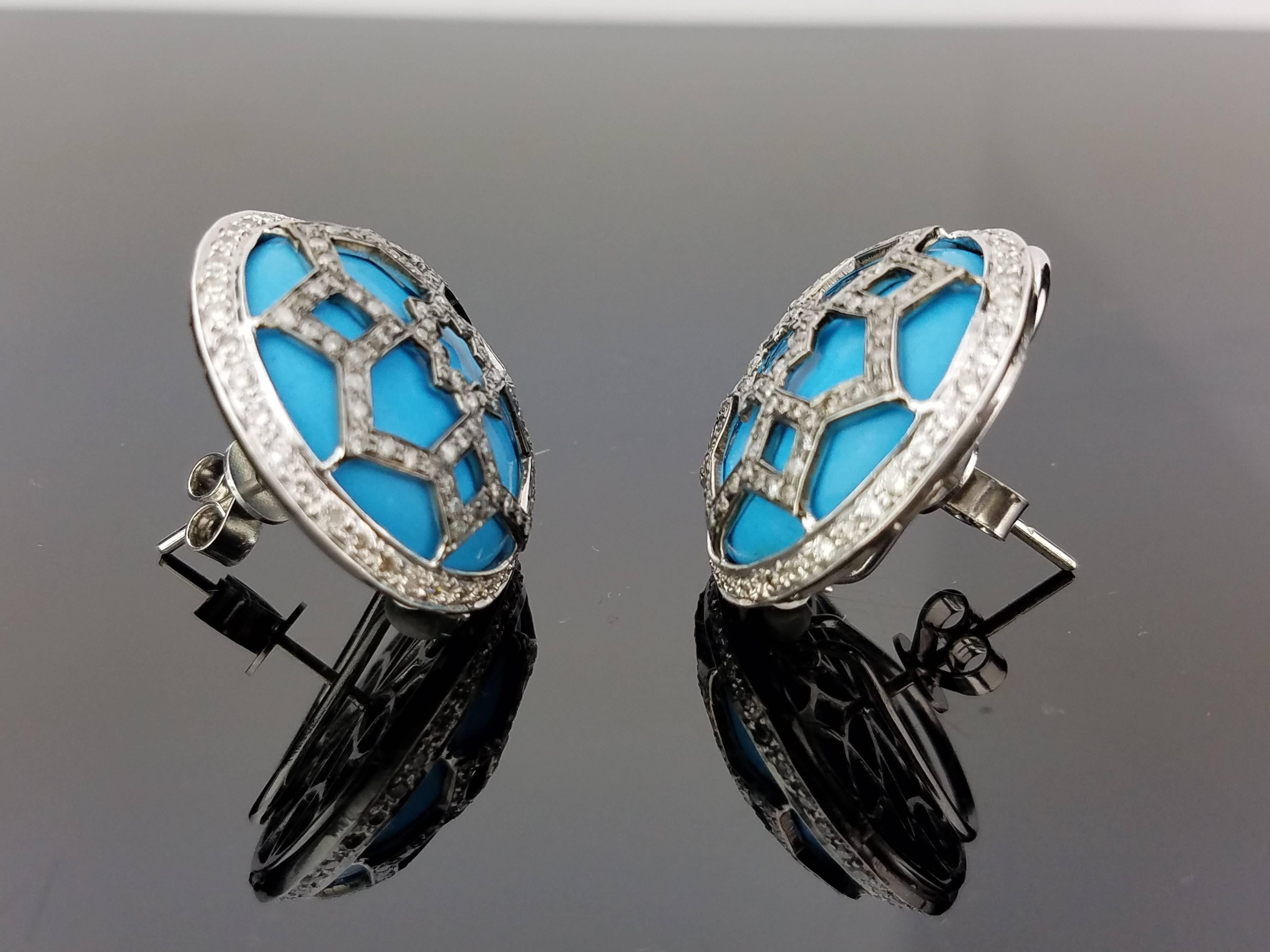 Handcrafted Art Deco Turquoise and Diamond 18 Karat Gold Stud Earrings In Excellent Condition In Bangkok, Thailand