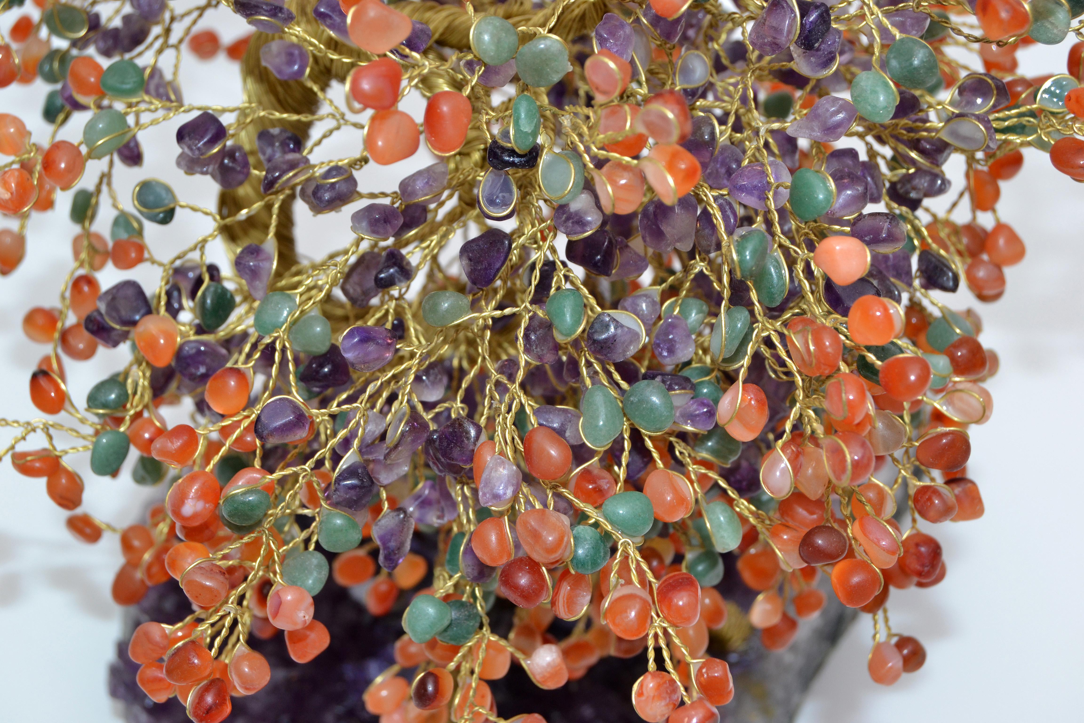 20ième siècle Handcraft Arts & Crafts Tree Metal Sculpture Beads Purple Amnesty Fossil Base en vente