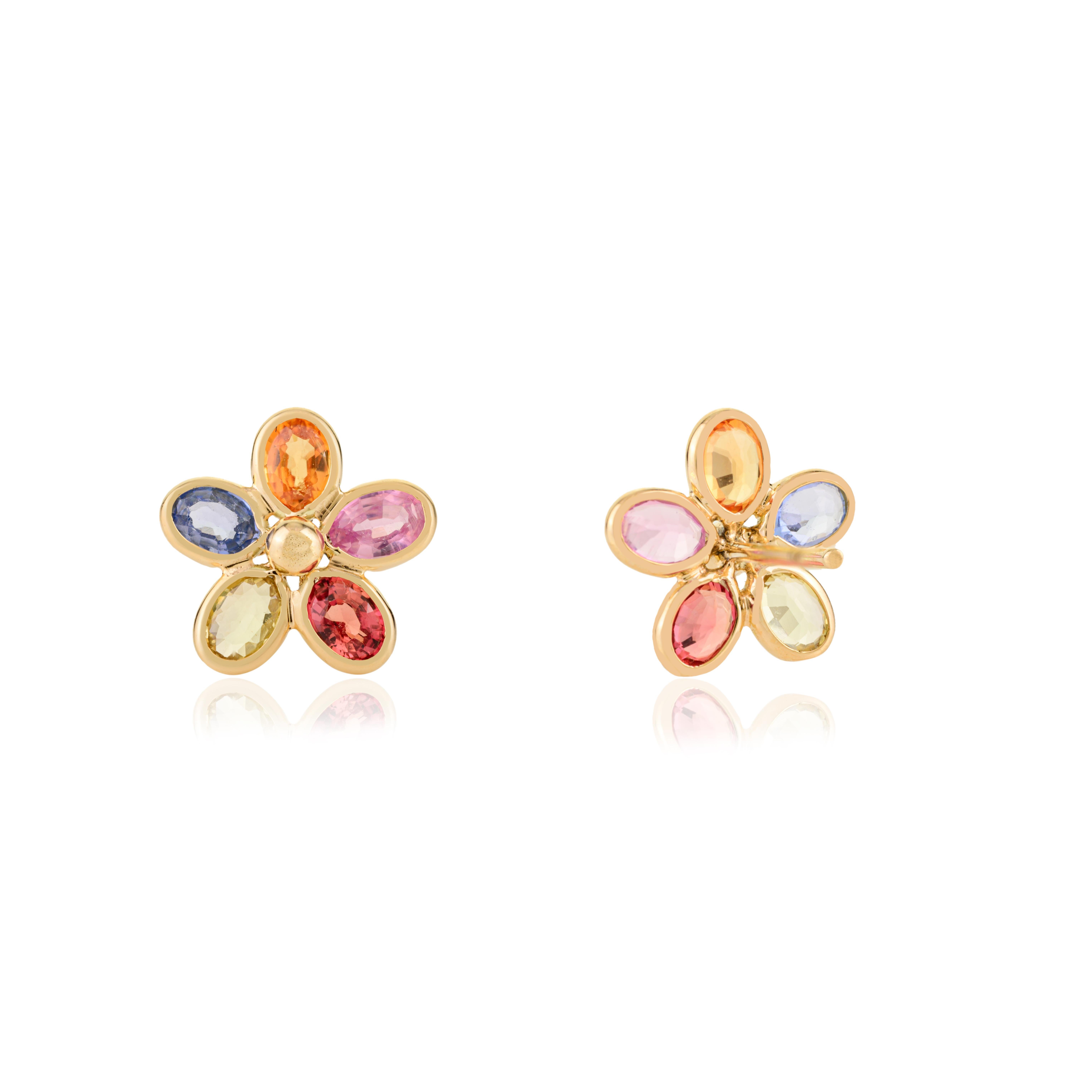 Handcrafted Bezel Set Multi Sapphire Flower Stud Earrings in 14k Yellow Gold im Angebot 1
