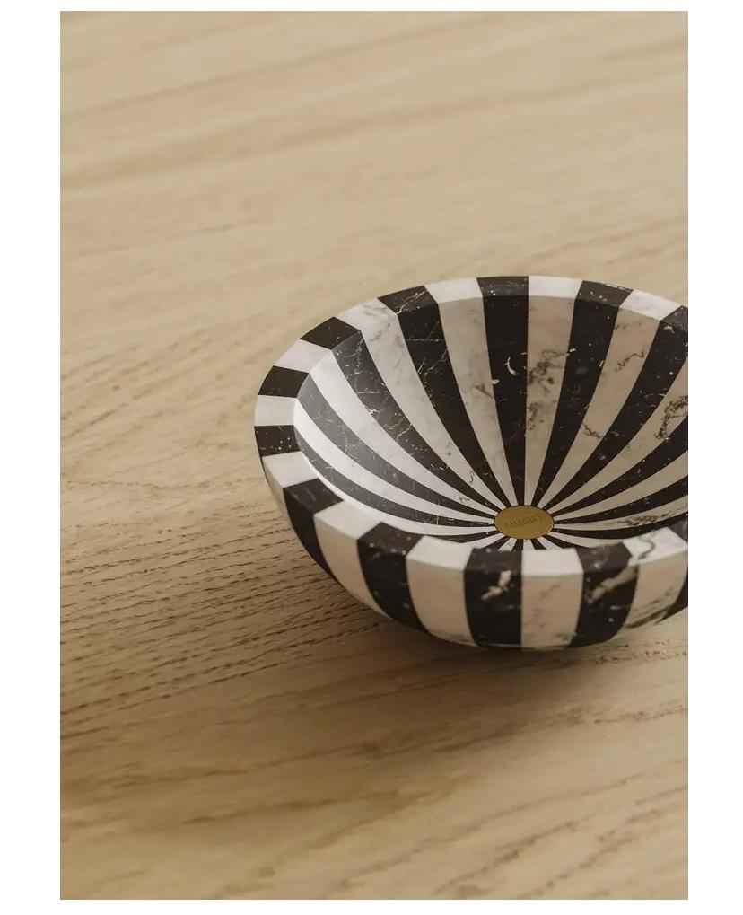 Handcrafted Black & White Refined Marble Nova Candle Holder by Jacopo Simonetti In New Condition For Sale In Geneve, CH