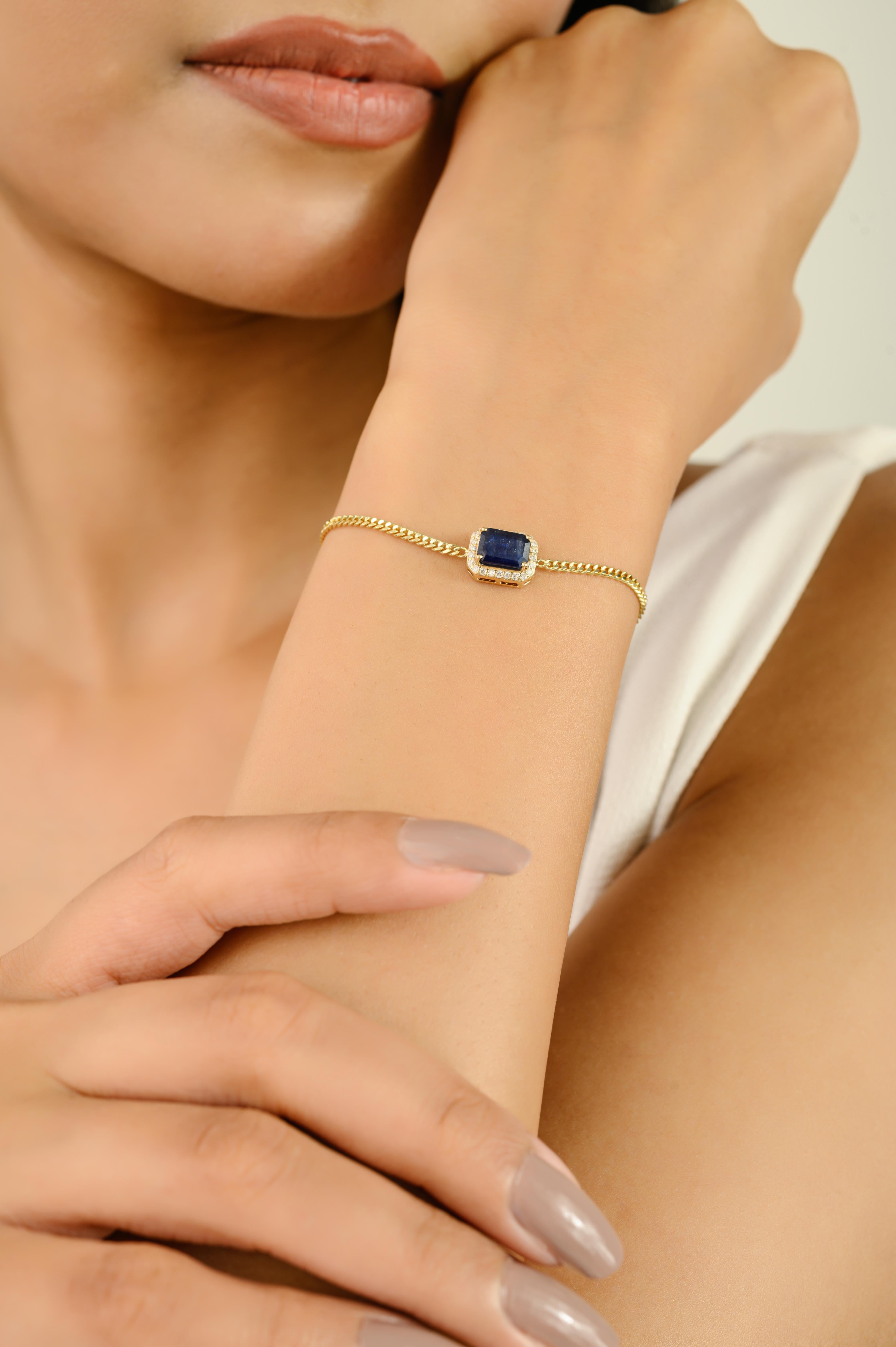 Women's Handcrafted Blue Sapphire & Diamond Halo Chain Bracelet in 14K Yellow Gold For Sale