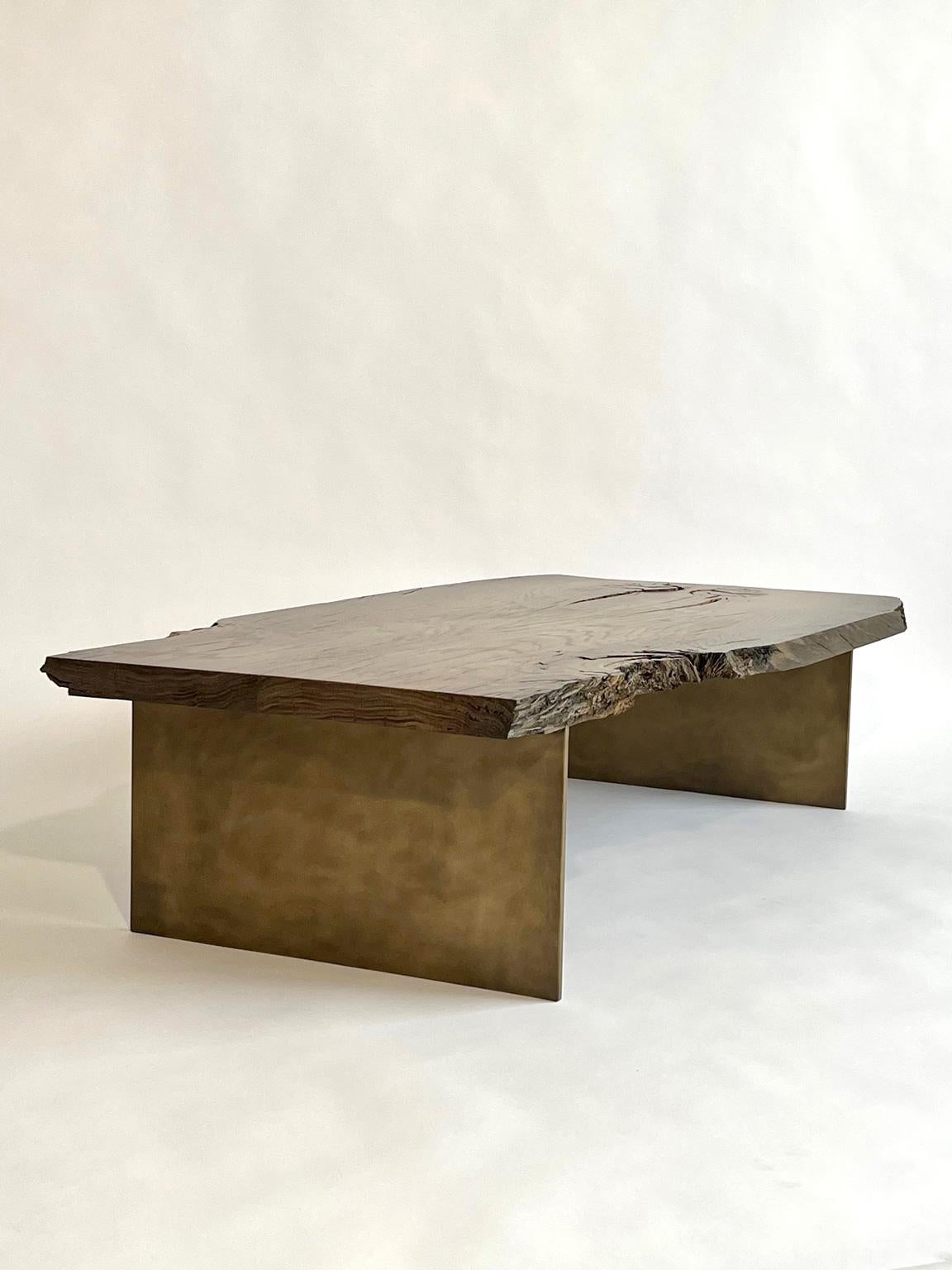 Table basse en bois, fabriquée à la main Neuf - En vente à Amsterdam, Noord Holland