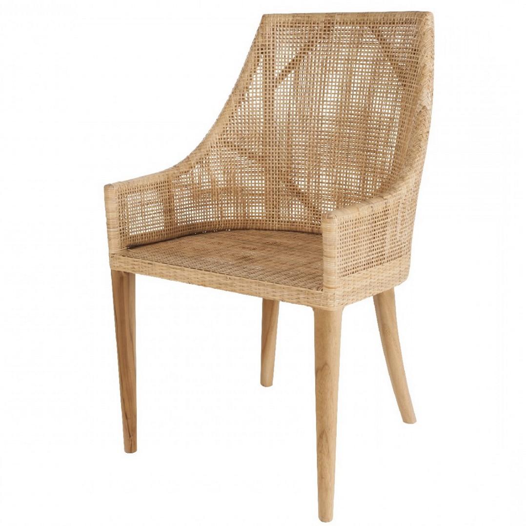 Elegant rattan armchair with natural teak feet and a braided rattan seating shell, combining quality, robustness and class. Perfect on your terrace, in your veranda, your winter garden, around the dining table and even in your office! In excellent