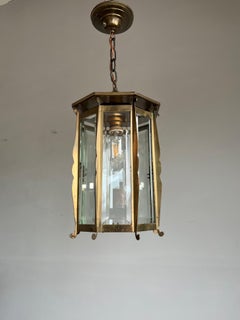 Eye-catching Arts & Crafts Beveled Glass Octagonal Design Pendant Light Lantern
