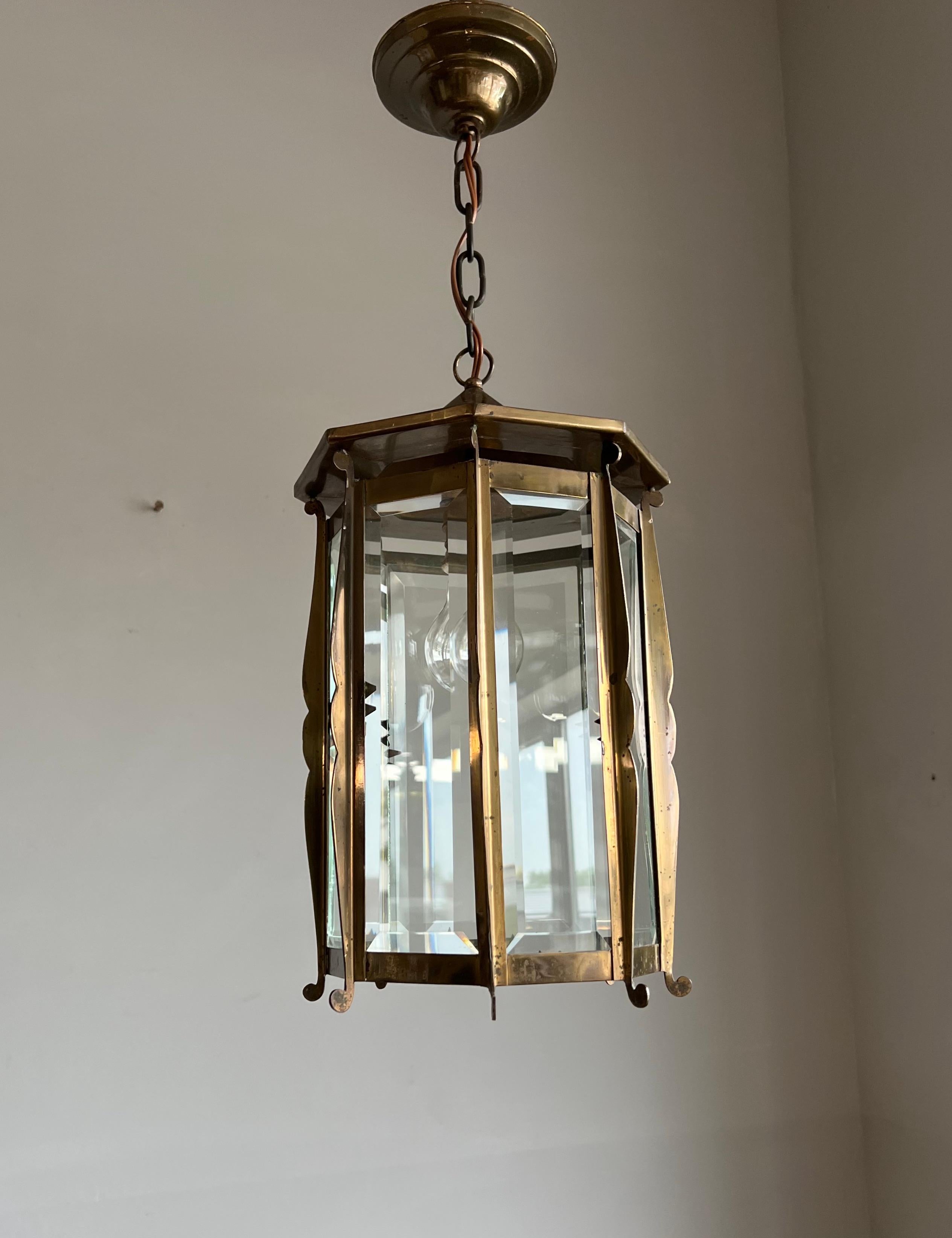 Arts and Crafts Eye-catching Arts & Crafts Beveled Glass Octagonal Design Pendant Light Lantern For Sale