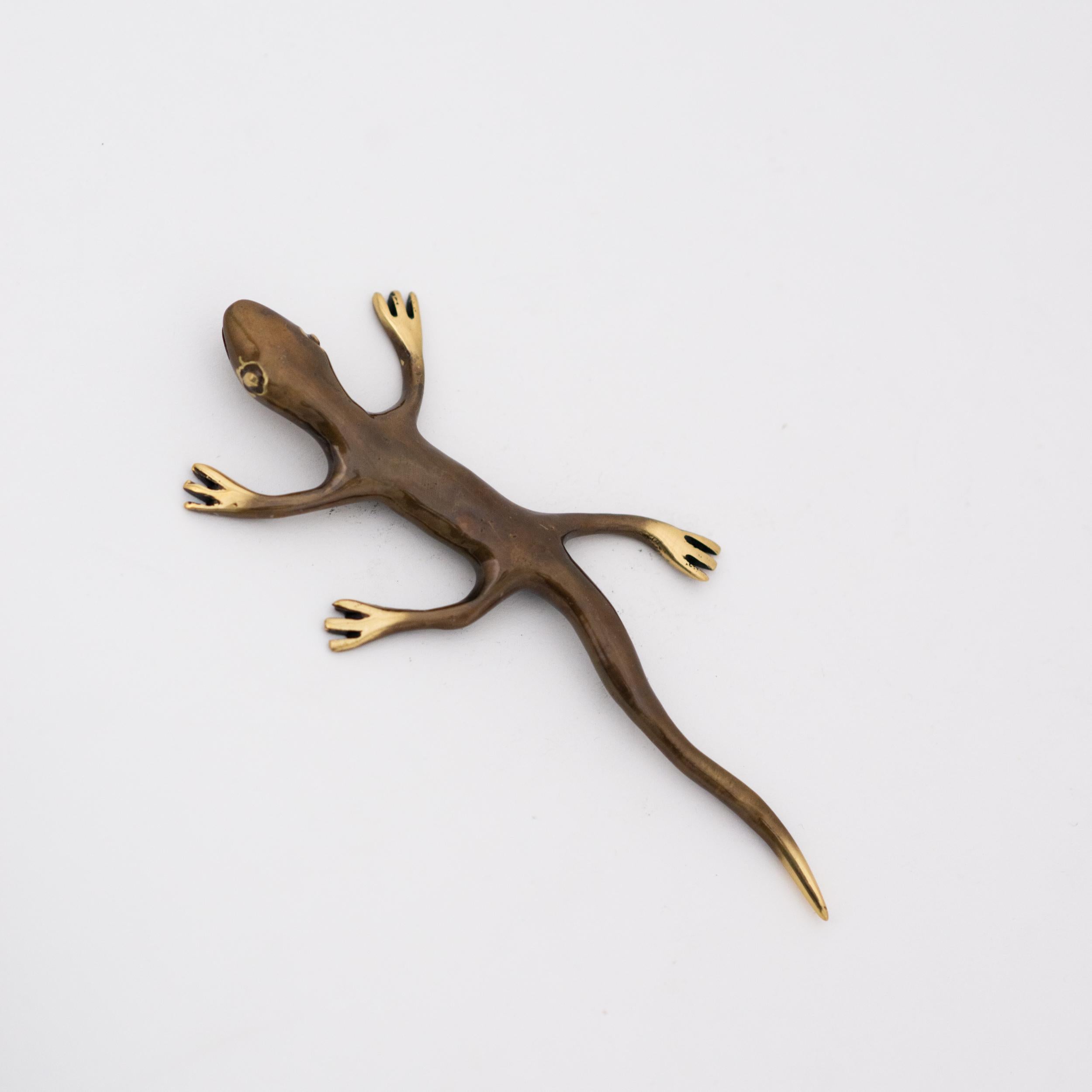 Patinated Handcrafted Brass Gecko Decorative Paperweight with Bronze Patina