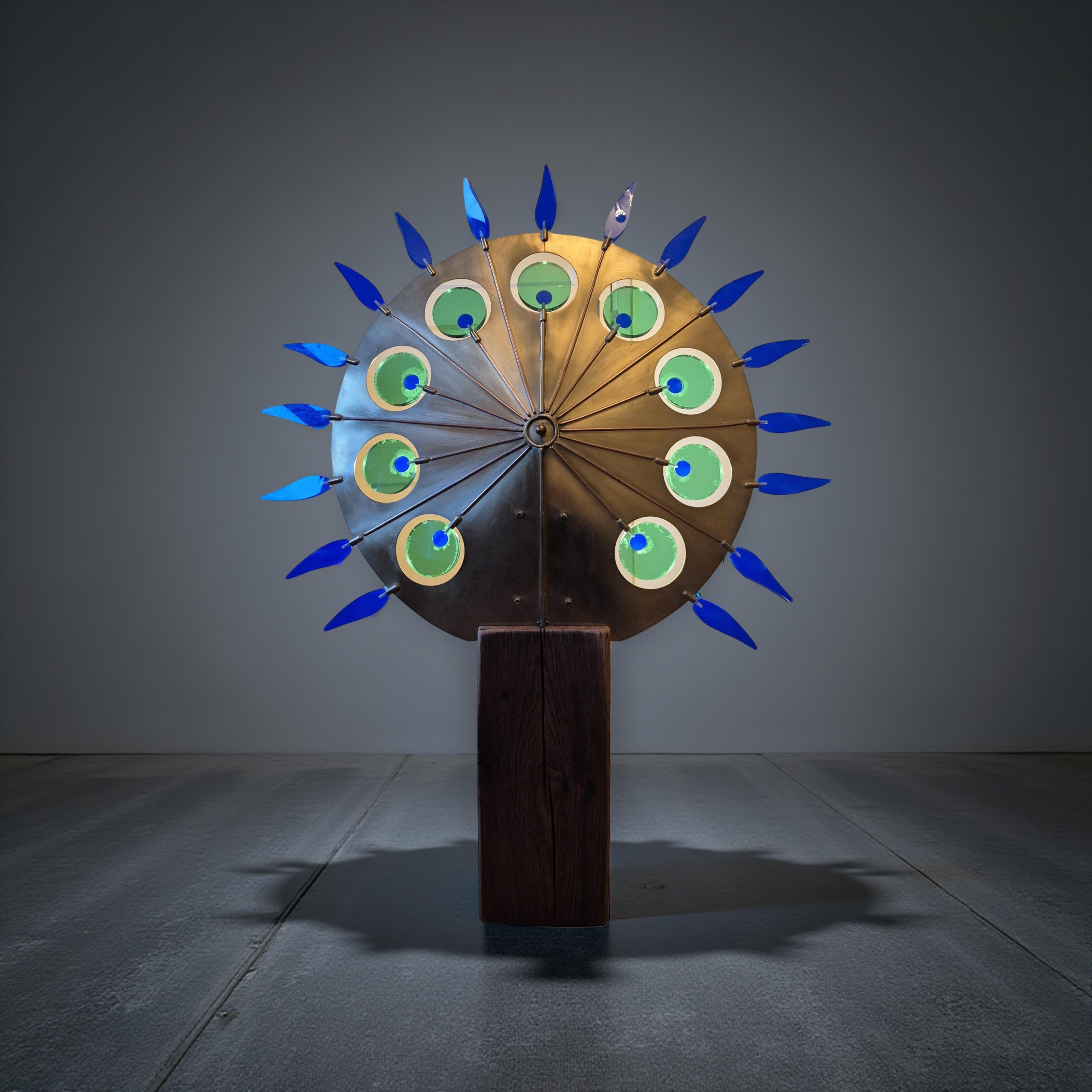 Lampada da terra in ottone, quercia e plexiglas realizzata a mano, Paesi Bassi, anni '70 in vendita 3