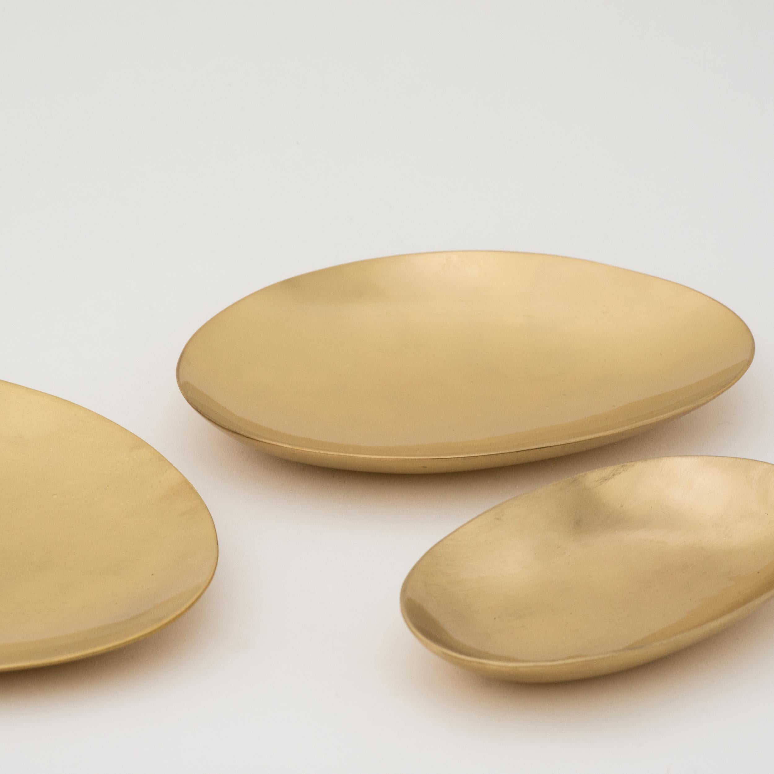 Handcrafted Brushed Brass Plate Vide Poche, Large In New Condition For Sale In London, GB