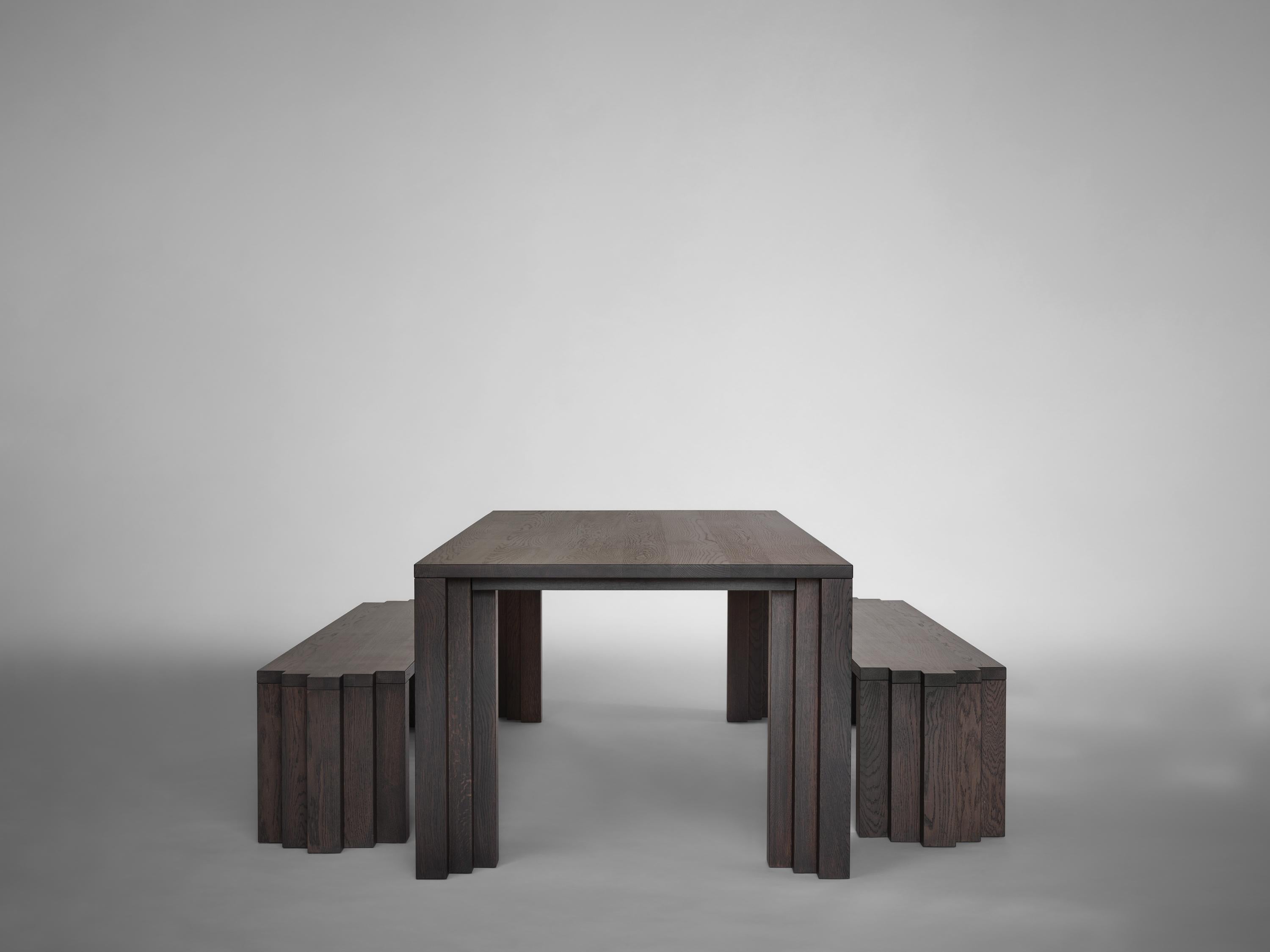 Handcrafted Brutalist Cadence Table in Solid Dark Brown French Oak - Mokko en vente 3