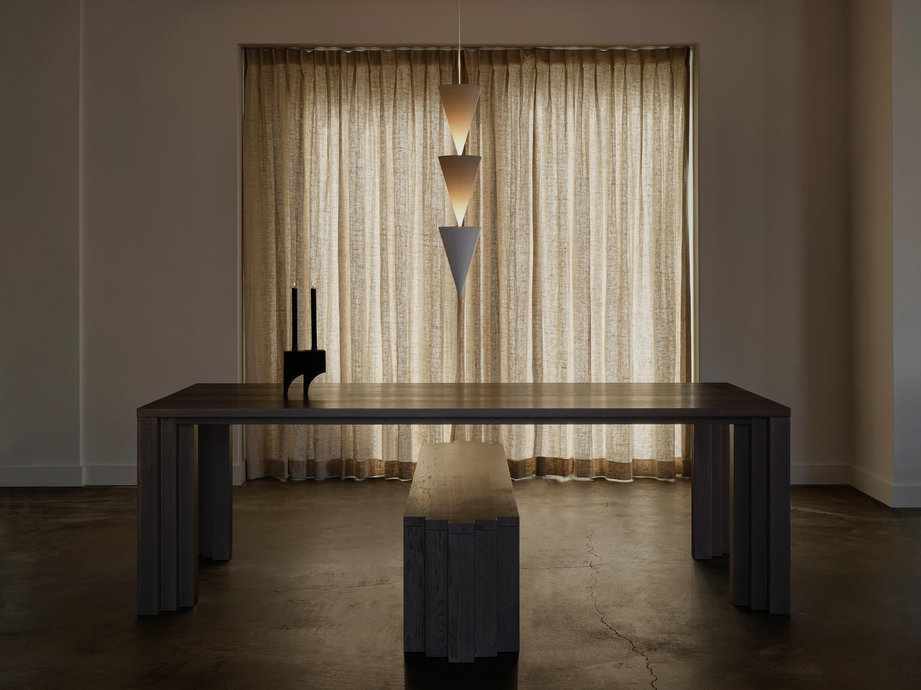 Handcrafted Brutalist Cadence Table in Solid Dark Brown French Oak - Mokko en vente 5