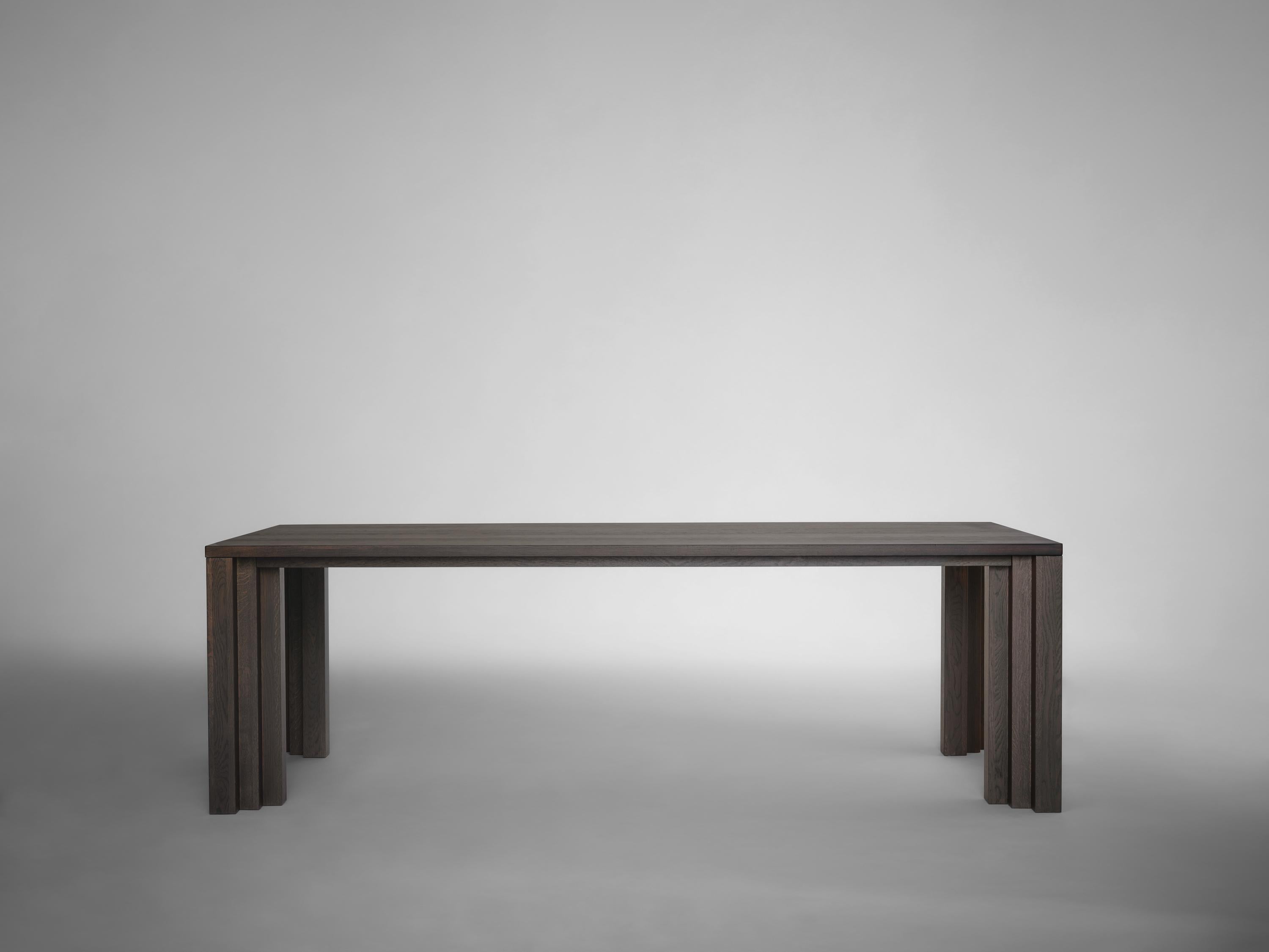 Brutalisme Handcrafted Brutalist Cadence Table in Solid Dark Brown French Oak - Mokko en vente
