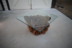 Handgefertigter Beistelltisch aus kalifornischem Treibholz mit gehärteter Glasplatte