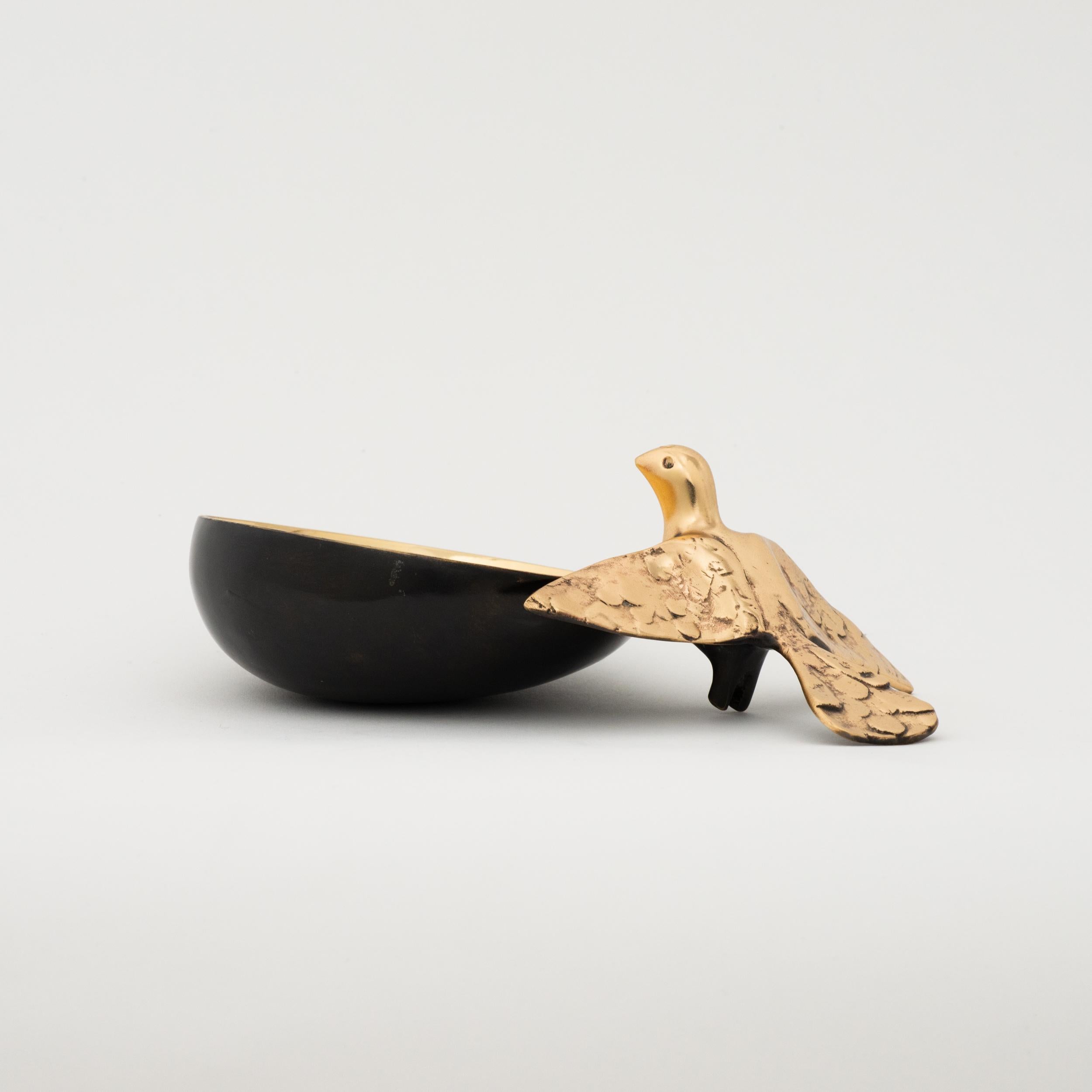 Handmade Cast Bronze Decorative Bowl with Bird 1