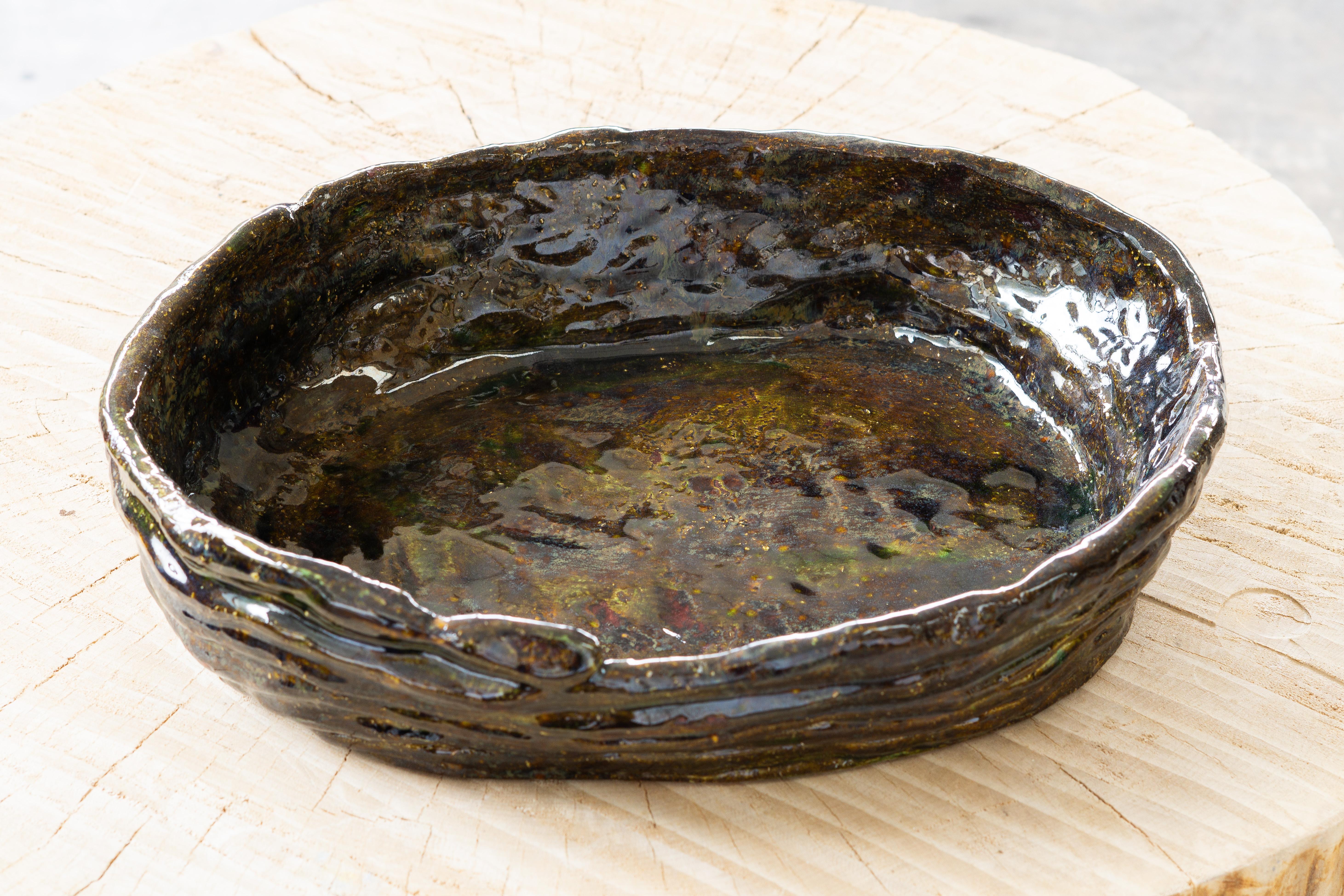 Bol en céramique artisanale en Greene & Greene - Vaisseau sculptural ovale en vente 8