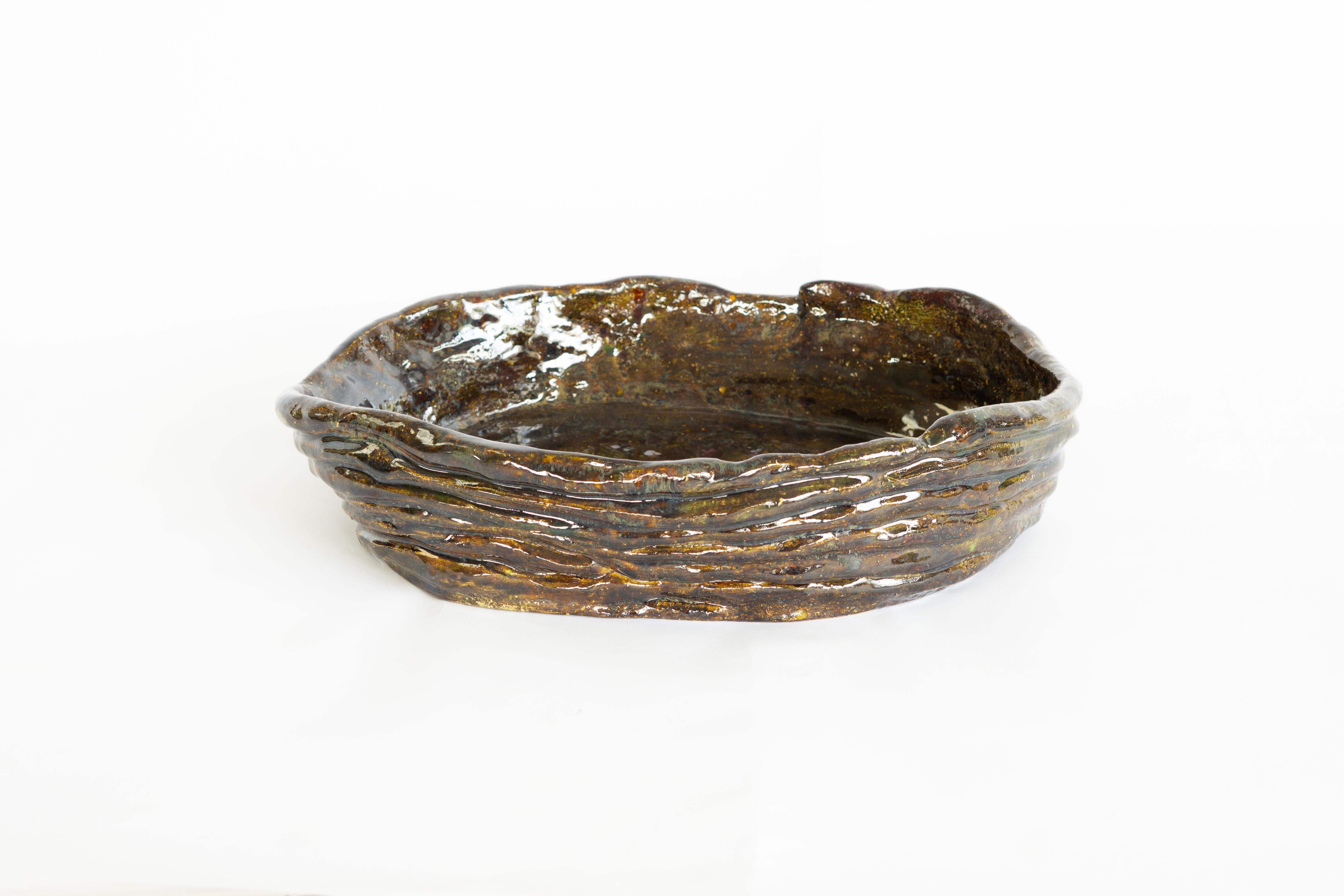 Allemand Bol en céramique artisanale en Greene & Greene - Vaisseau sculptural ovale en vente