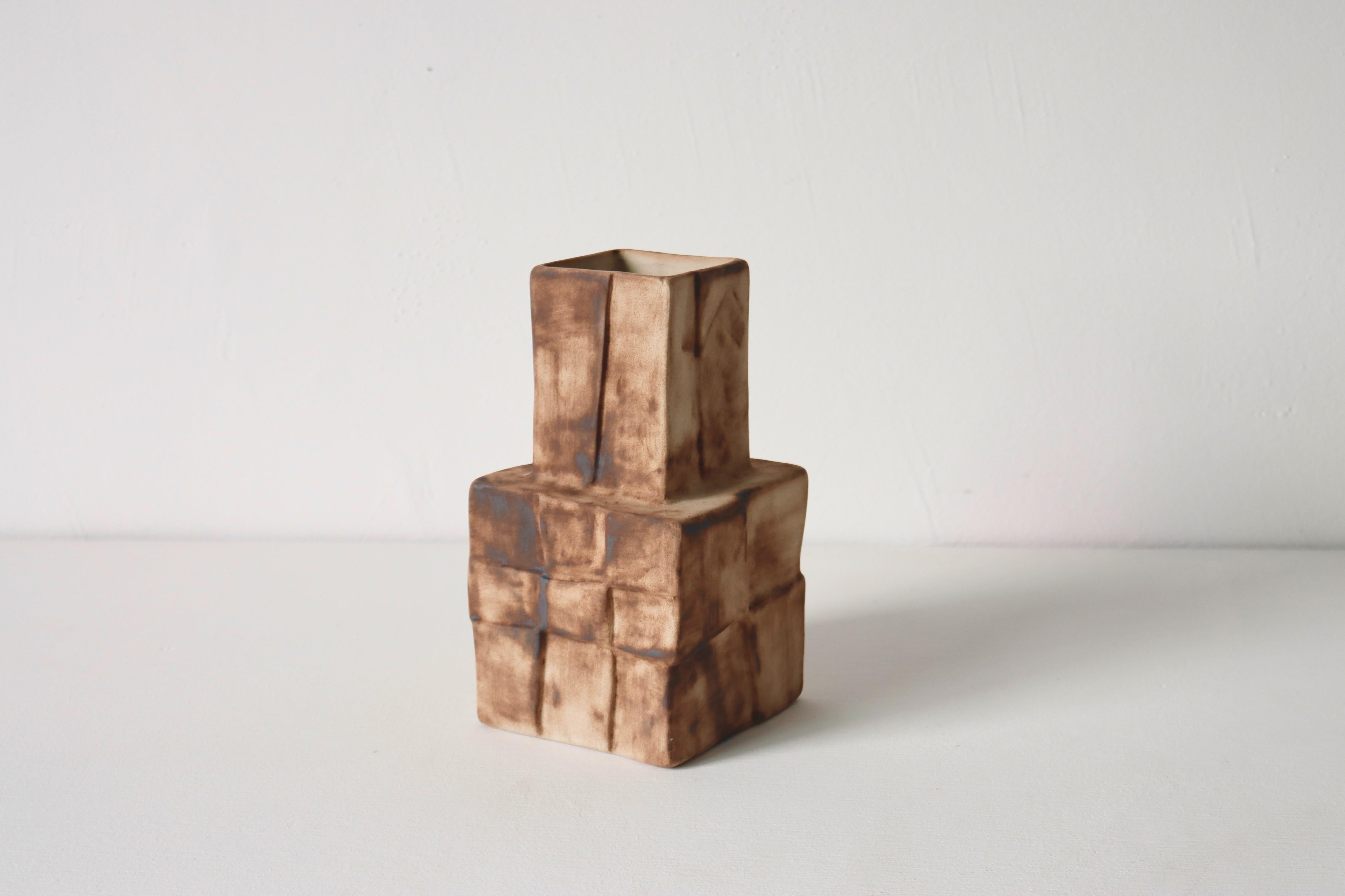 Vase cubique en céramique Handcraft (lot de 2 )-  Texture brûlée dans les tons de terre Neuf - En vente à 景德镇市, CN