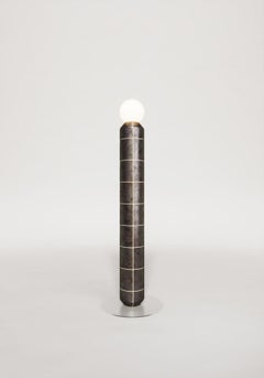 Lampadaire en céramique artisanale avec glaçure charbon Scorcheat