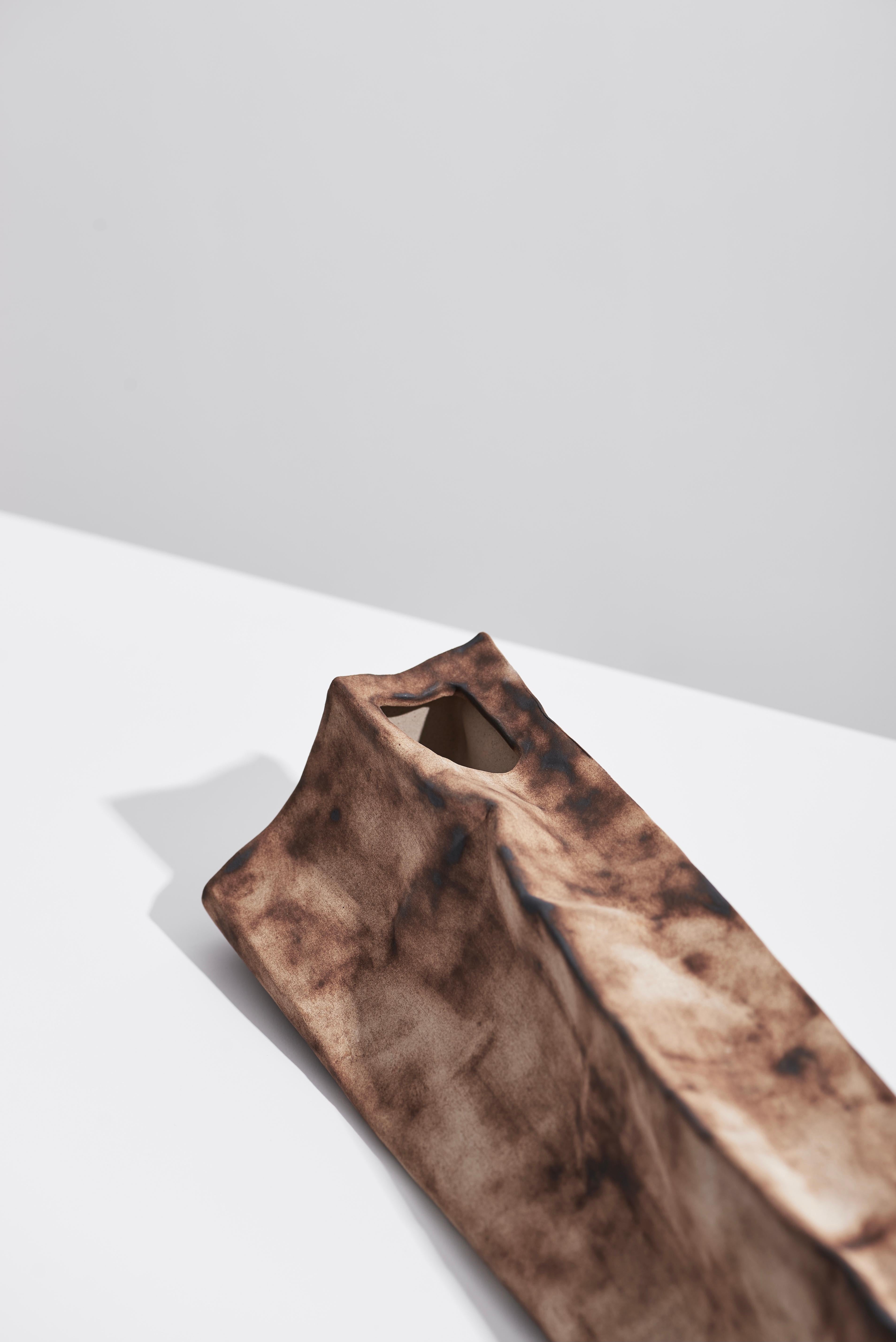 Handcrafted Ceramic Paper Bag Vase (Set of 2)-  Earth-Toned Burnt Texture In New Condition For Sale In 景德镇市, CN