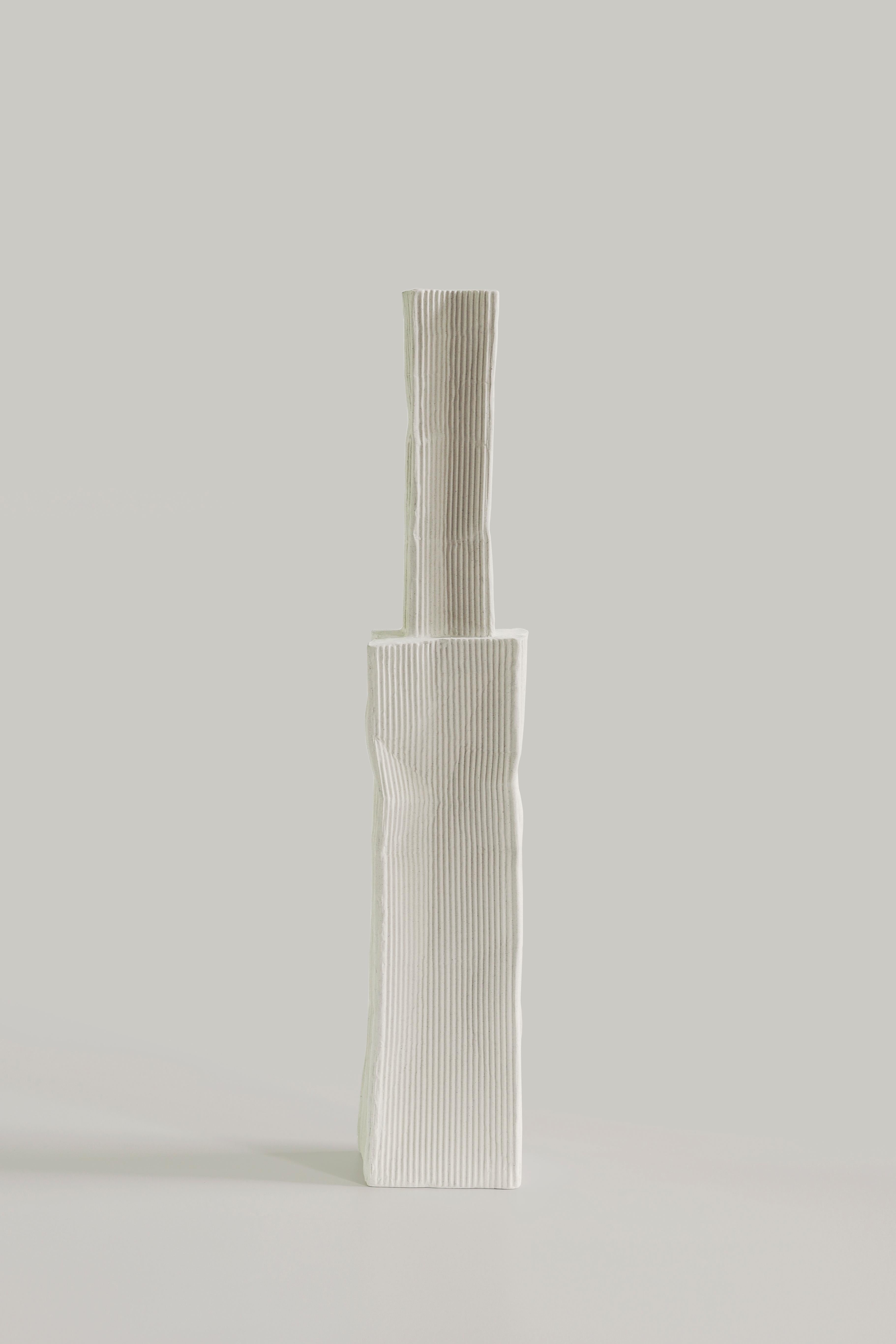 Ensemble de 2 vases, Dimensions (de gauche à droite) :
- 21,5 