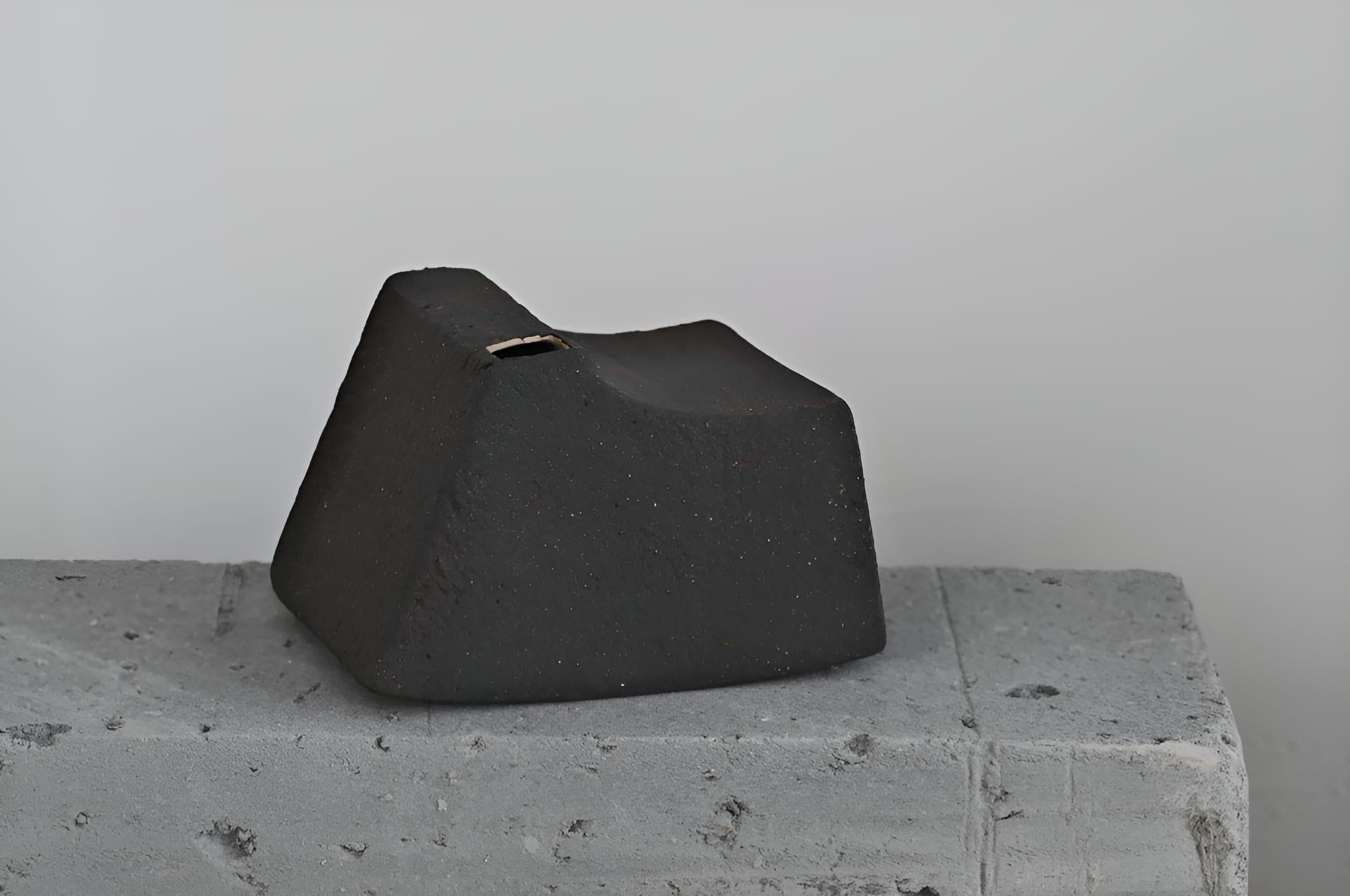 Ensemble de 4 vases, Dimensions (de gauche à droite) :
- 5,5 