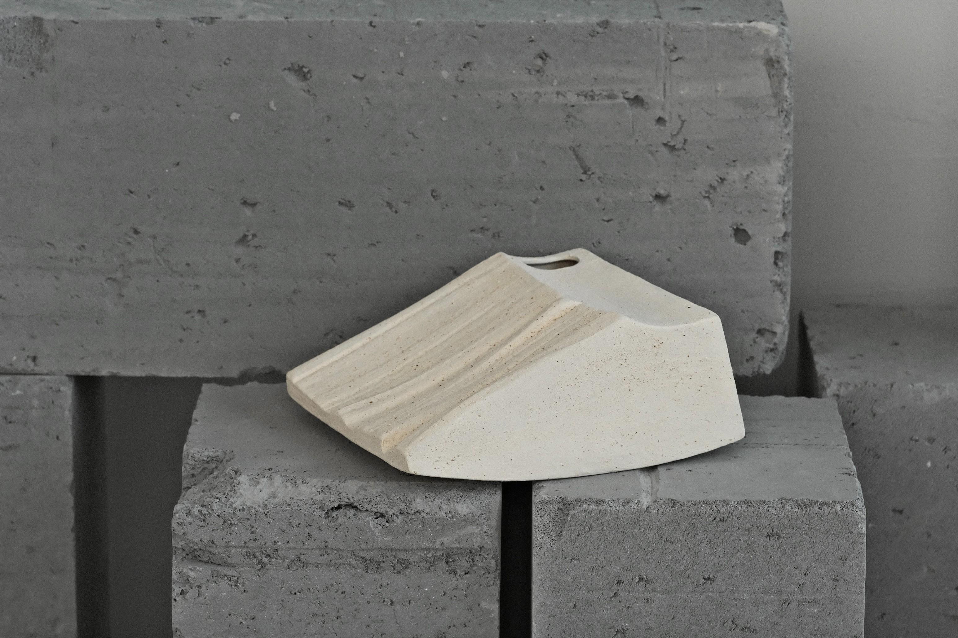 Ensemble de 4 vases, Dimensions (de gauche à droite) :
- 3,5 