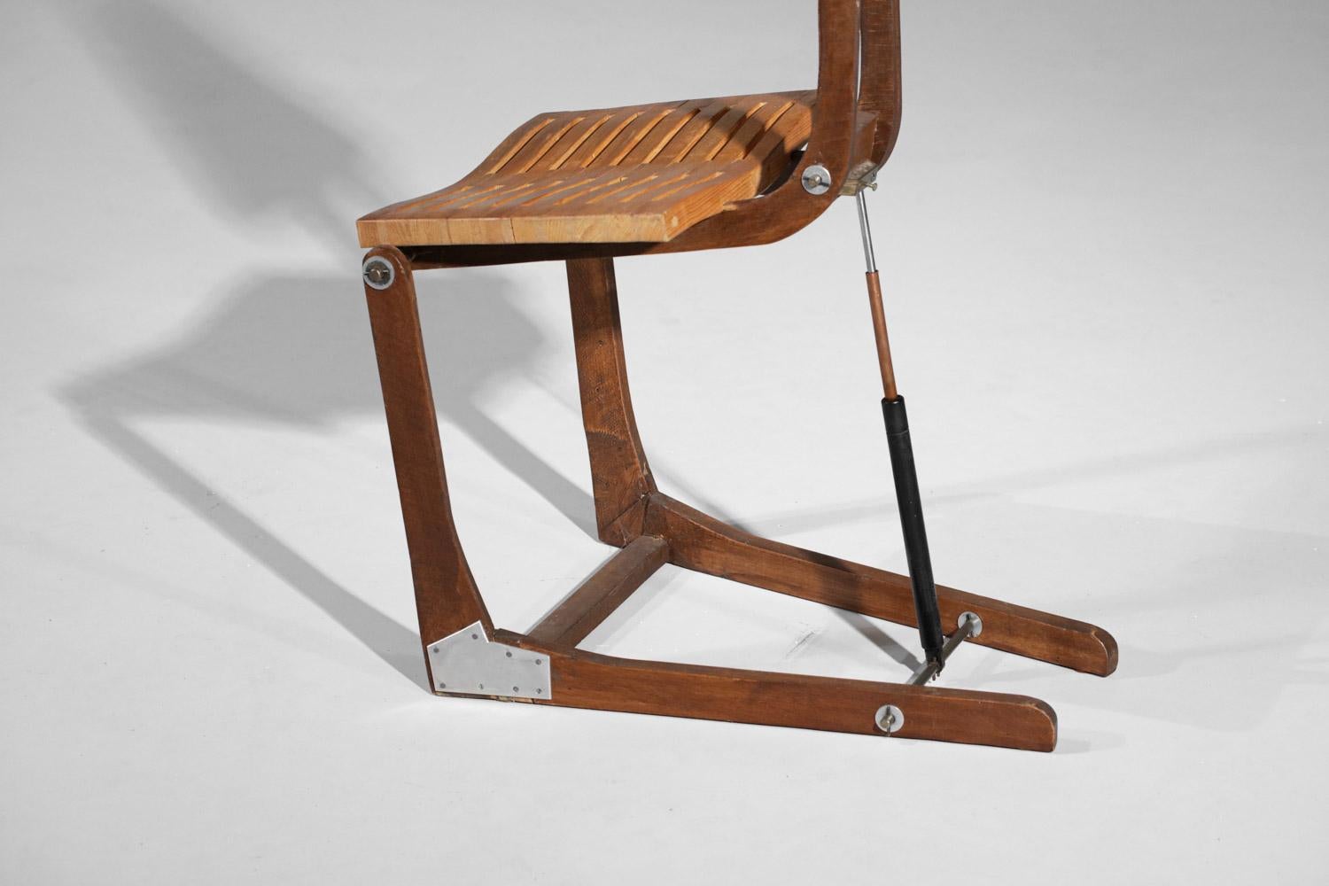 Handgefertigter Stuhl, einzigartiger Prototyp, montiert auf Zylinder, Massivholz, 80er Jahre im Angebot 6
