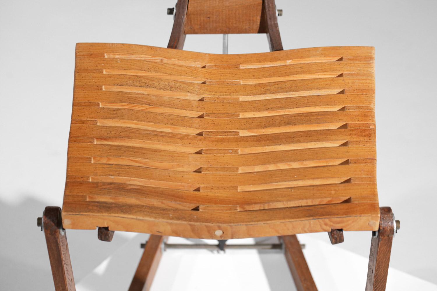 Handgefertigter Stuhl, einzigartiger Prototyp, montiert auf Zylinder, Massivholz, 80er Jahre im Zustand „Gut“ im Angebot in Lyon, FR