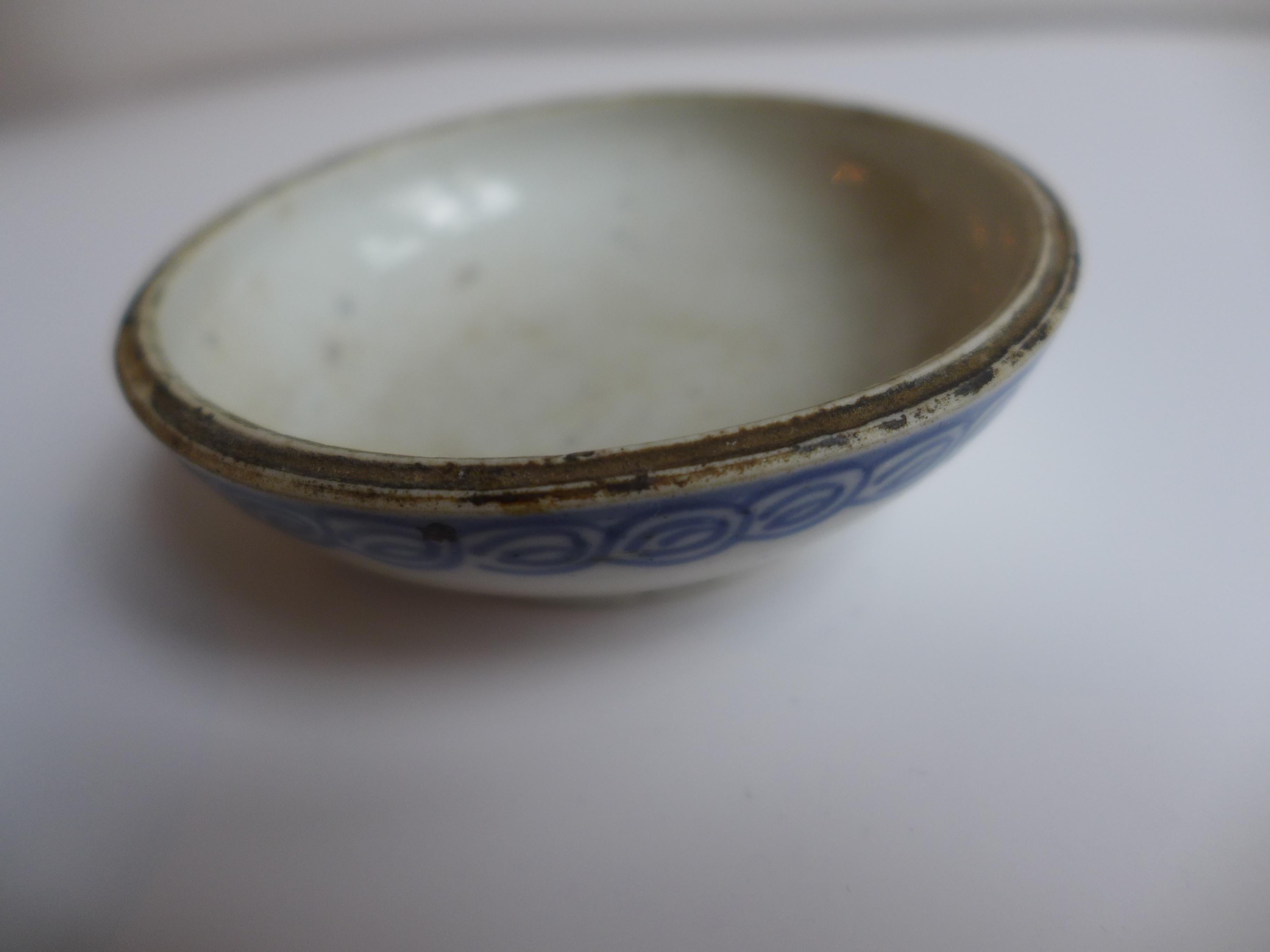 Fait main Boîte artisanale en porcelaine chinoise de la période Kangxi en vente