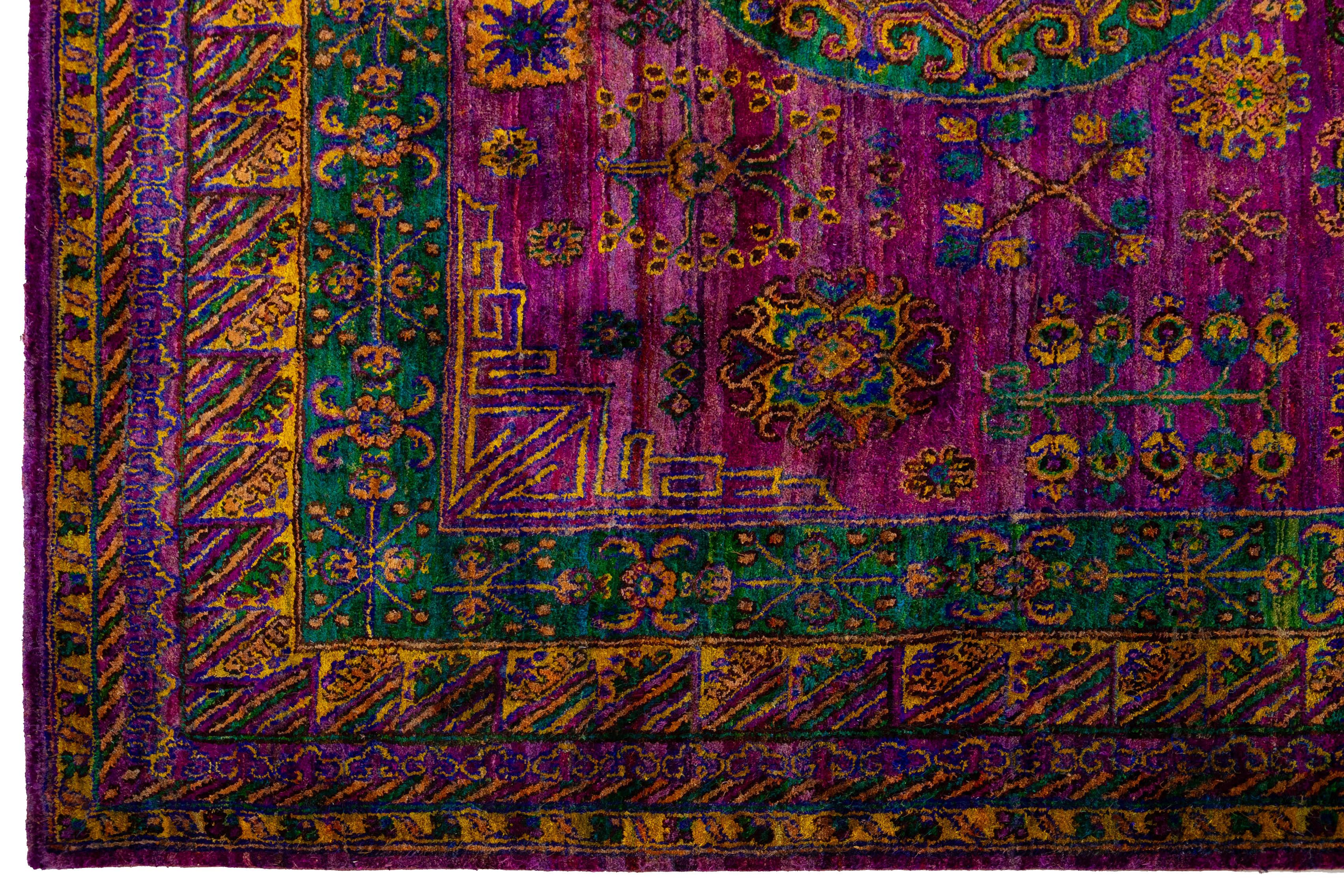 Tapis contemporain en soie sari violet avec motif de rosettes, fait main Neuf - En vente à Norwalk, CT