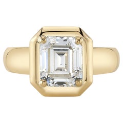 Handgefertigter Cori-Diamantring mit Smaragdschliff von Single Stone