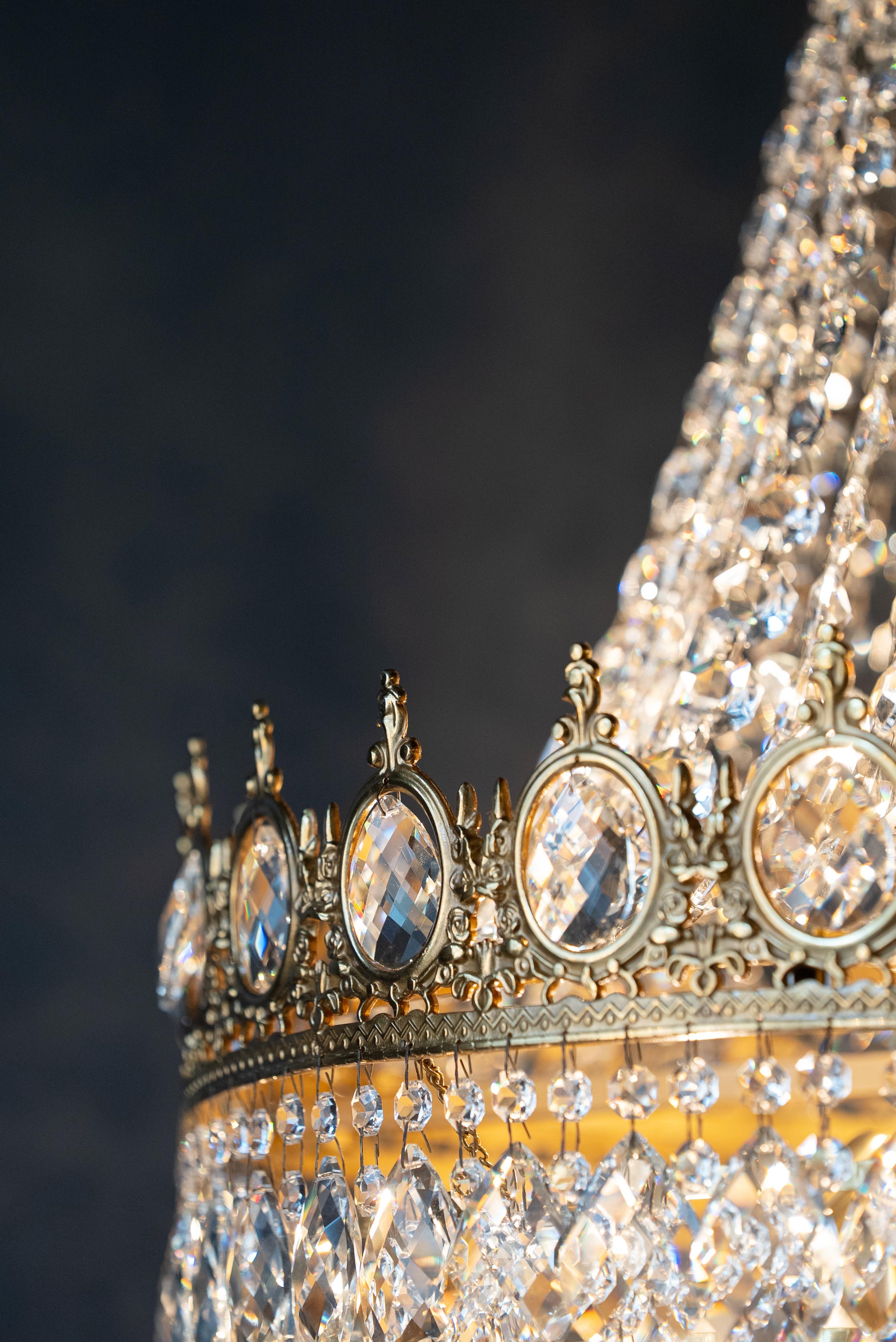 German Handcrafted Crystal Chandelier made of Solid Brass with Gold Finish For Sale