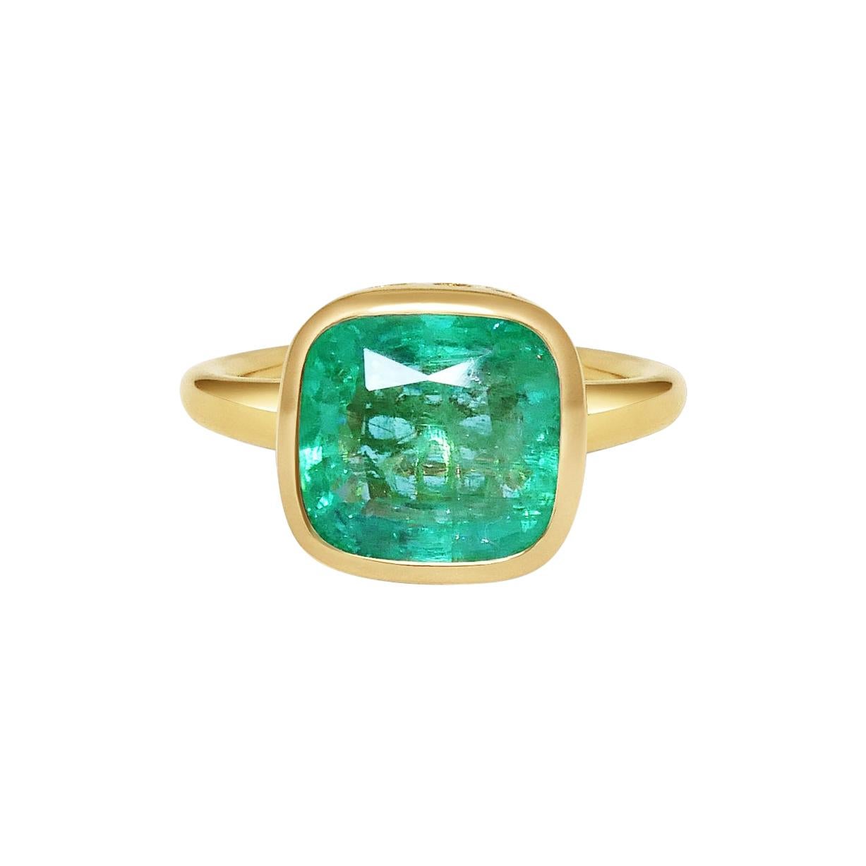 Handcrafted Cushion Cut 9.39 Carats Emerald 18 Karat Yellow Gold Cocktail Ring