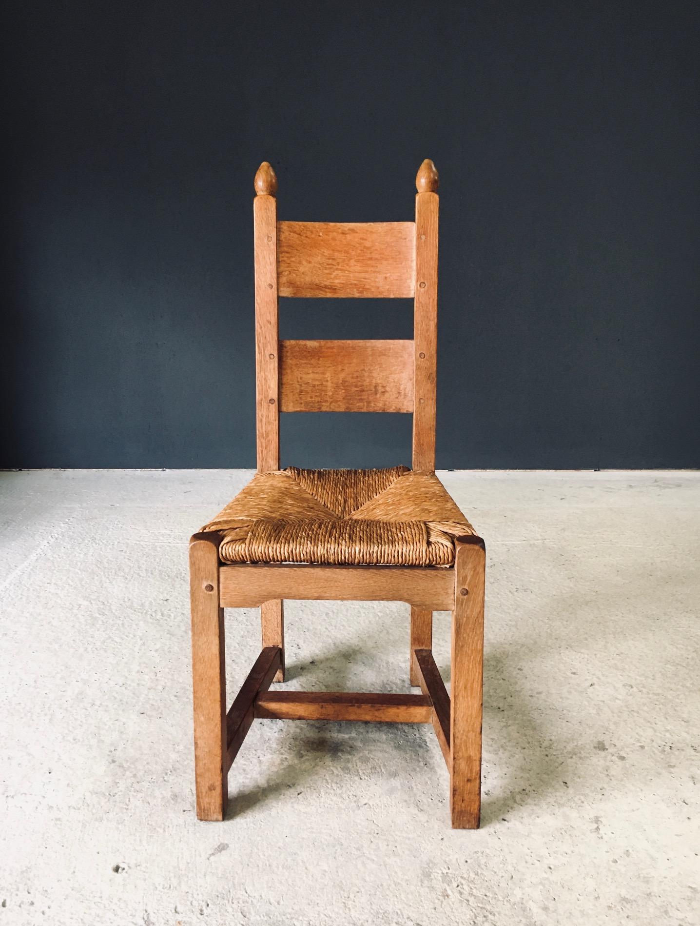 Handgefertigtes Design Schwere Eiche & Binsen Esszimmerstühle, Belgien 1960er Jahre im Angebot 4