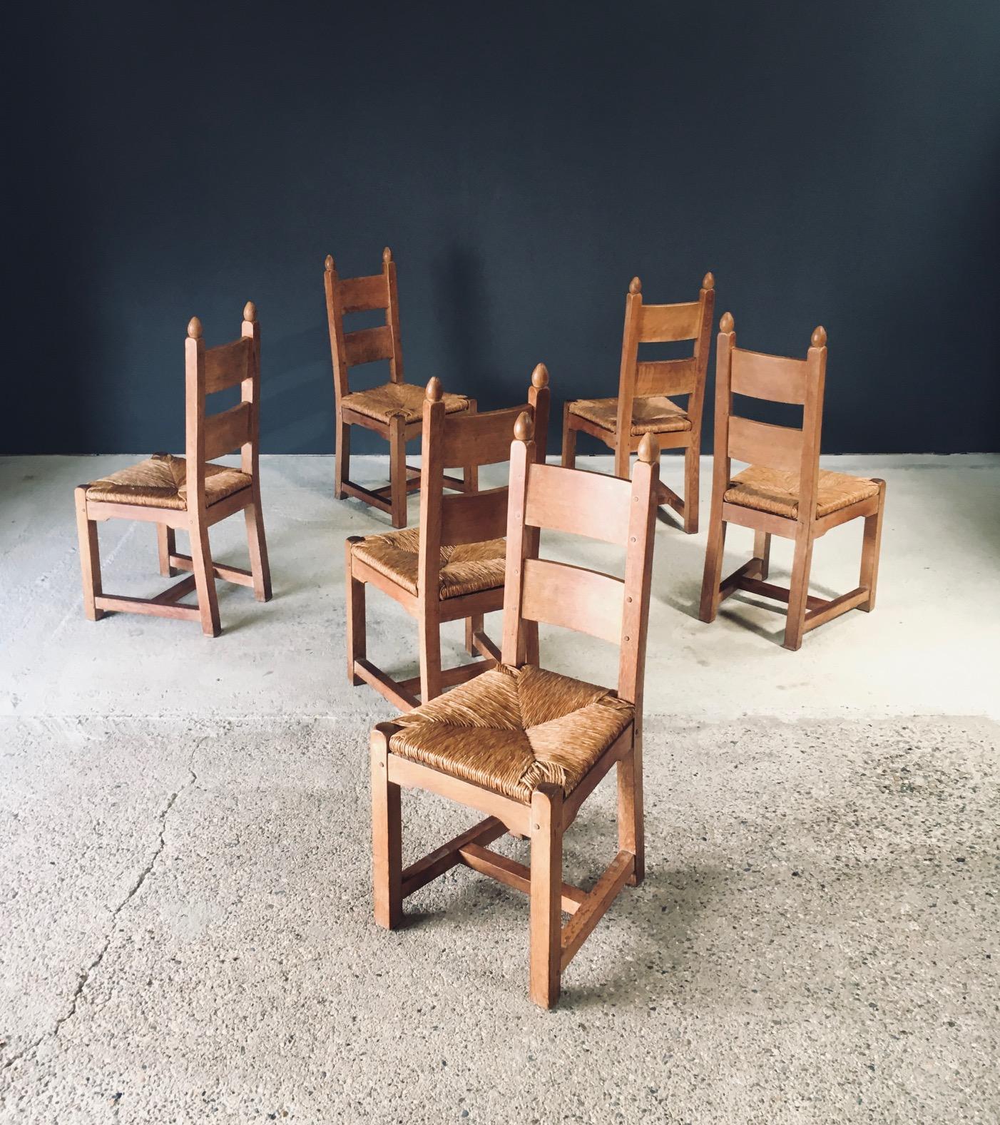 Handgefertigtes Design Schwere Eiche & Binsen Esszimmerstühle, Belgien 1960er Jahre (Mitte des 20. Jahrhunderts) im Angebot