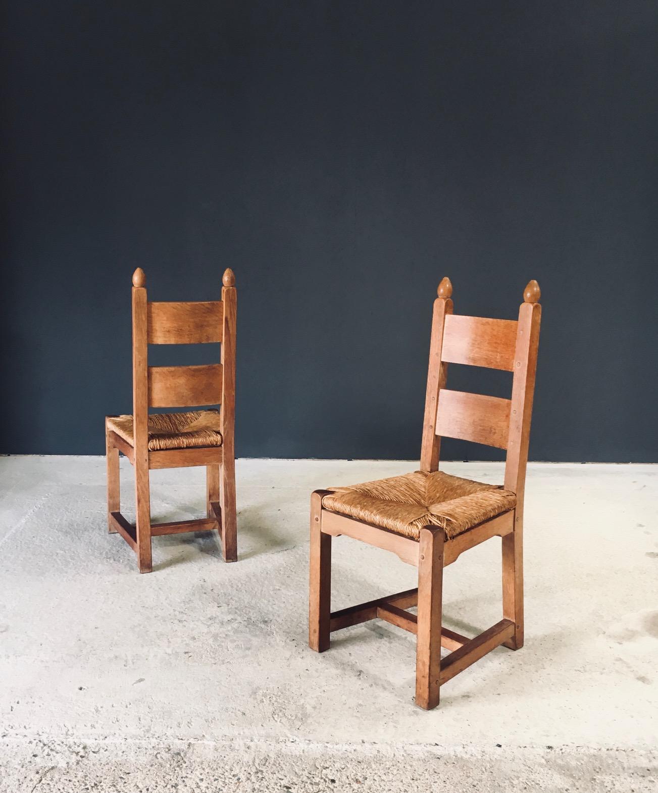 Handgefertigtes Design Schwere Eiche & Binsen Esszimmerstühle, Belgien 1960er Jahre im Angebot 2