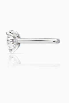 Handcrafted Diamond Solitaire ring - platinum