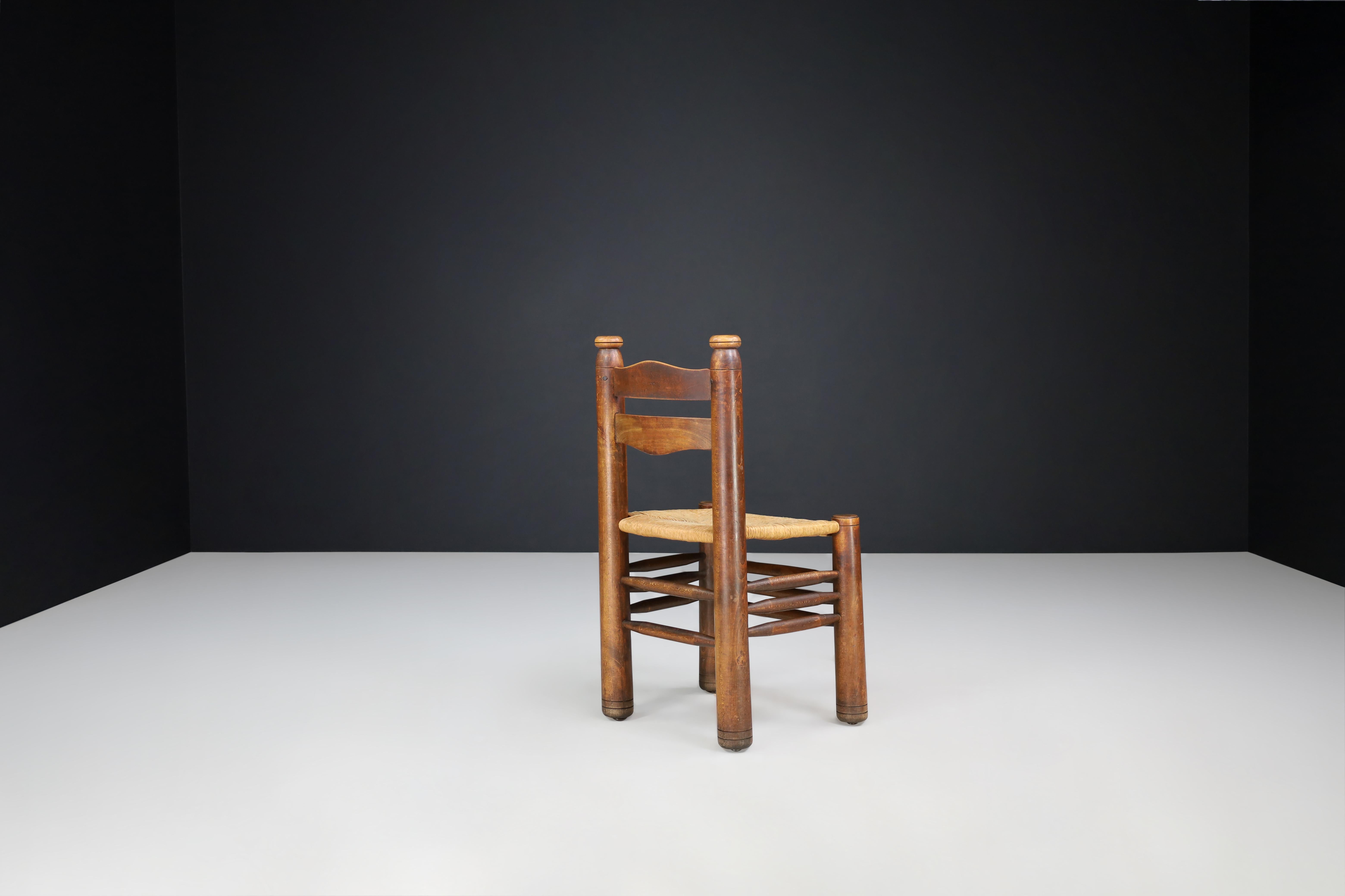 Handcrafted Dining Room Chairs in Wood and Rush, France, 1940s 5