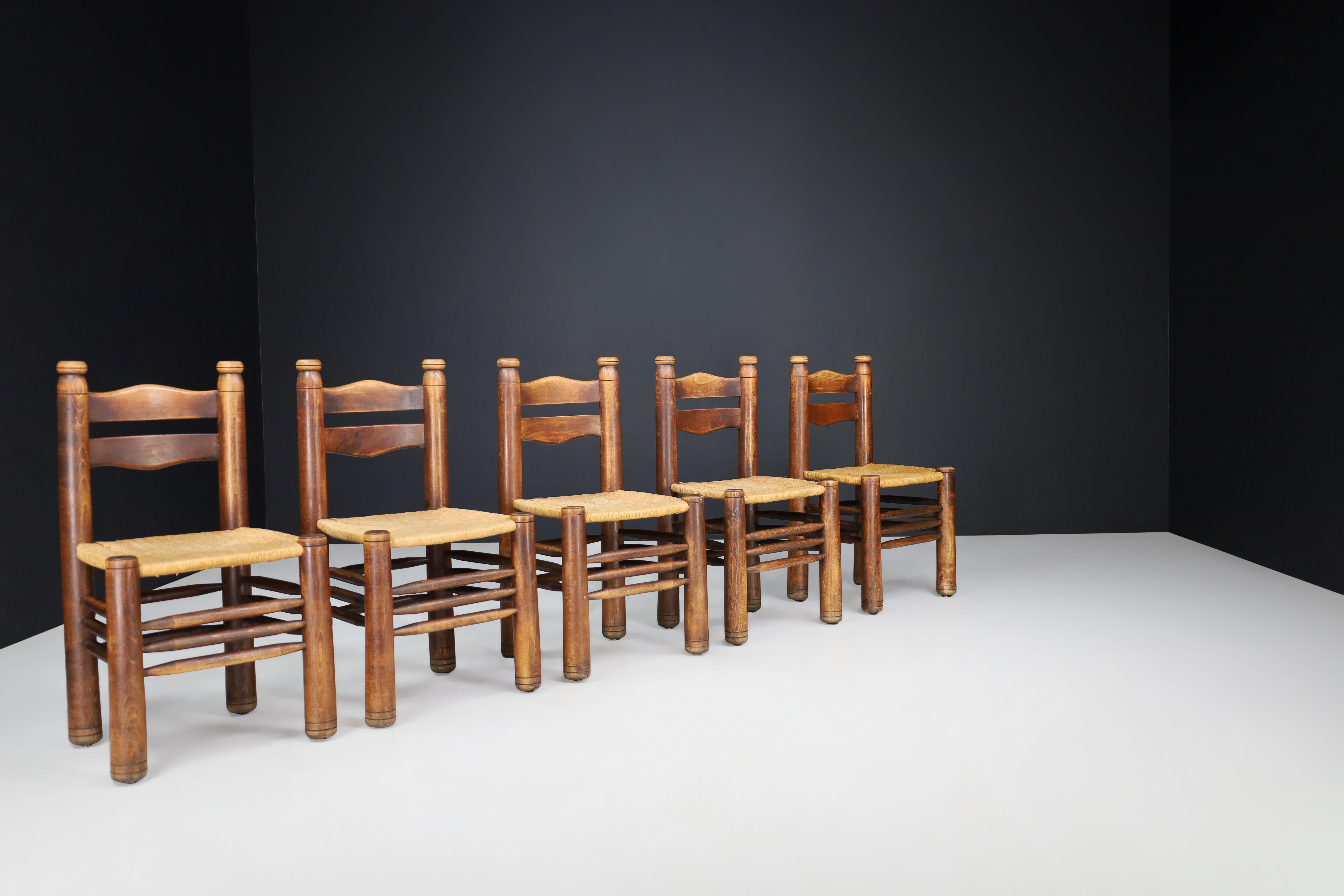 Handcrafted Dining Room Chairs in Wood and Rush, France, 1940s 3