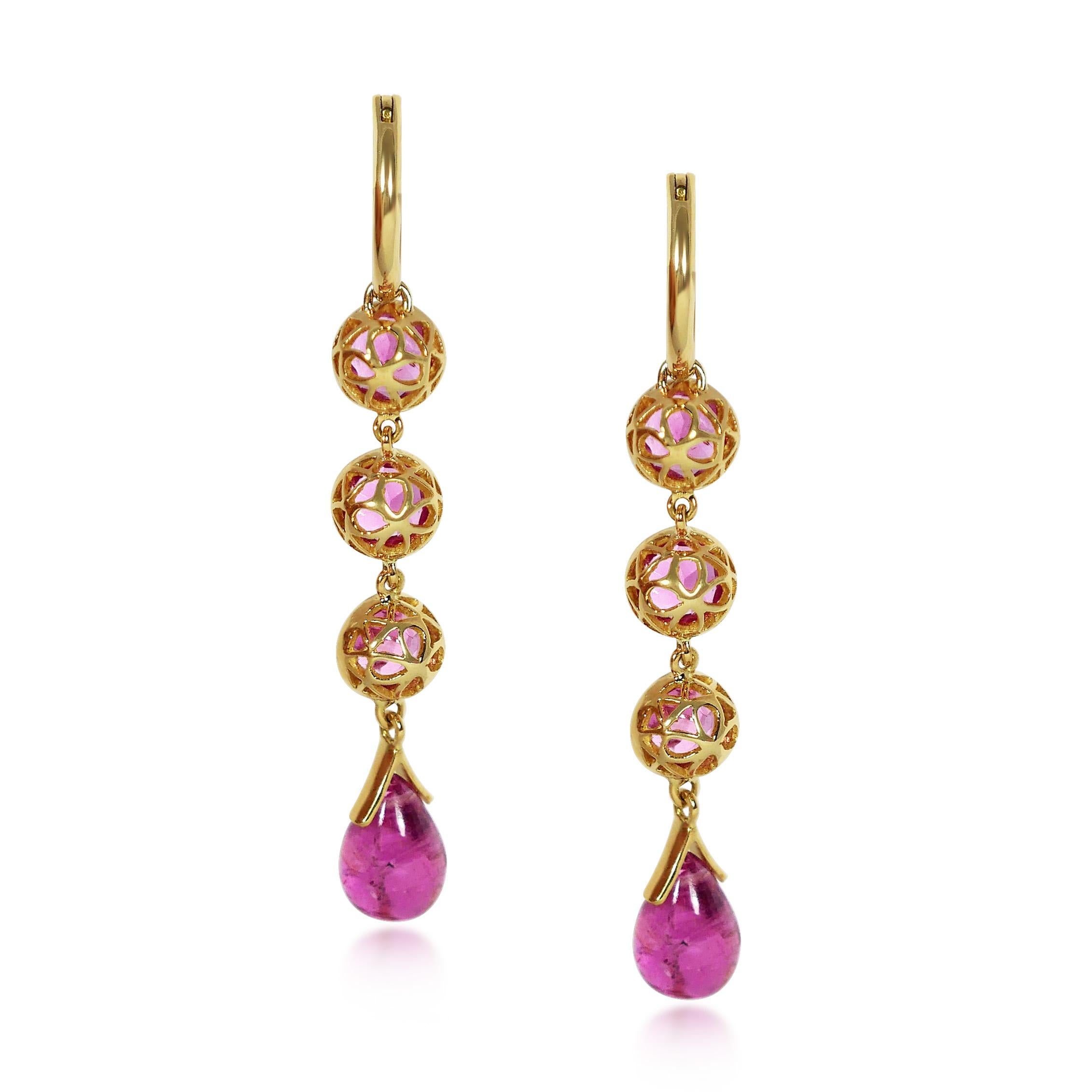 Handgefertigte 1,50 Karat rosa Turmalin 18 Karat Gelbgold Tropfenohrringe (Zeitgenössisch) im Angebot
