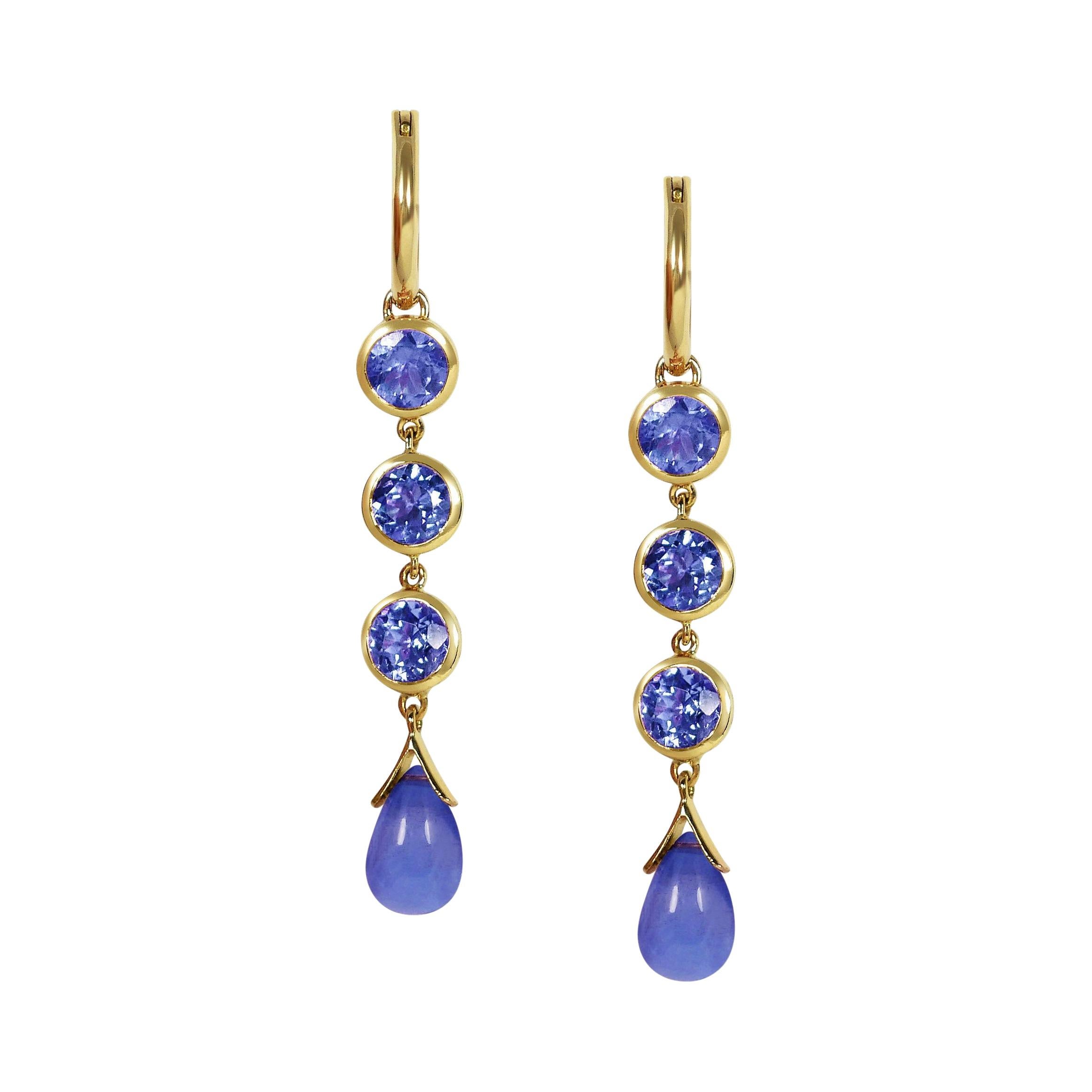 Handcrafted 1.65 Carats Tanzanites 18 Karat Yellow Gold Drop Earrings For Sale