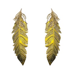 Brave & Beautiful Handcrafted Titanium & Gold Eagle Feather Earrings & Diamonds (en anglais)