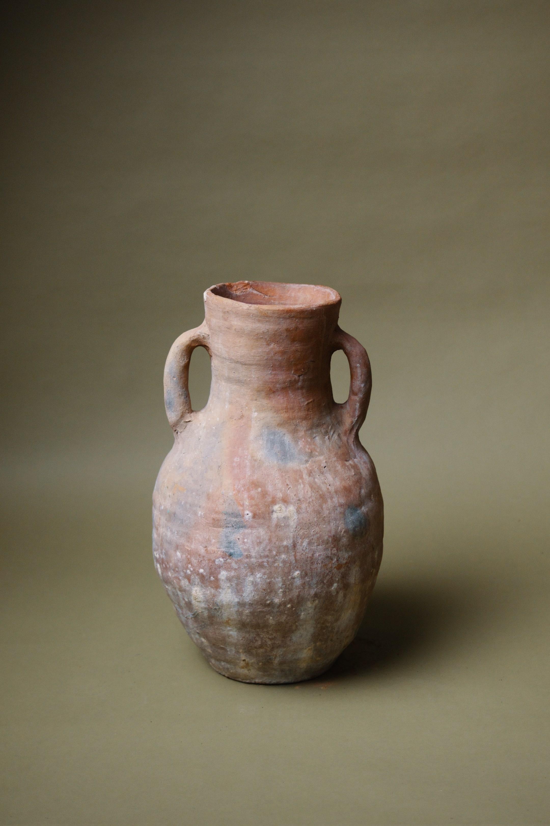 Distributore d'acqua in terracotta realizzato a mano con rubinetto rustico In condizioni buone in vendita a London, GB