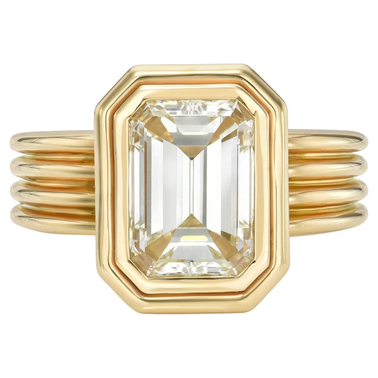 Handcrafted Eleni Emerald Cut Diamond Ring For Sale