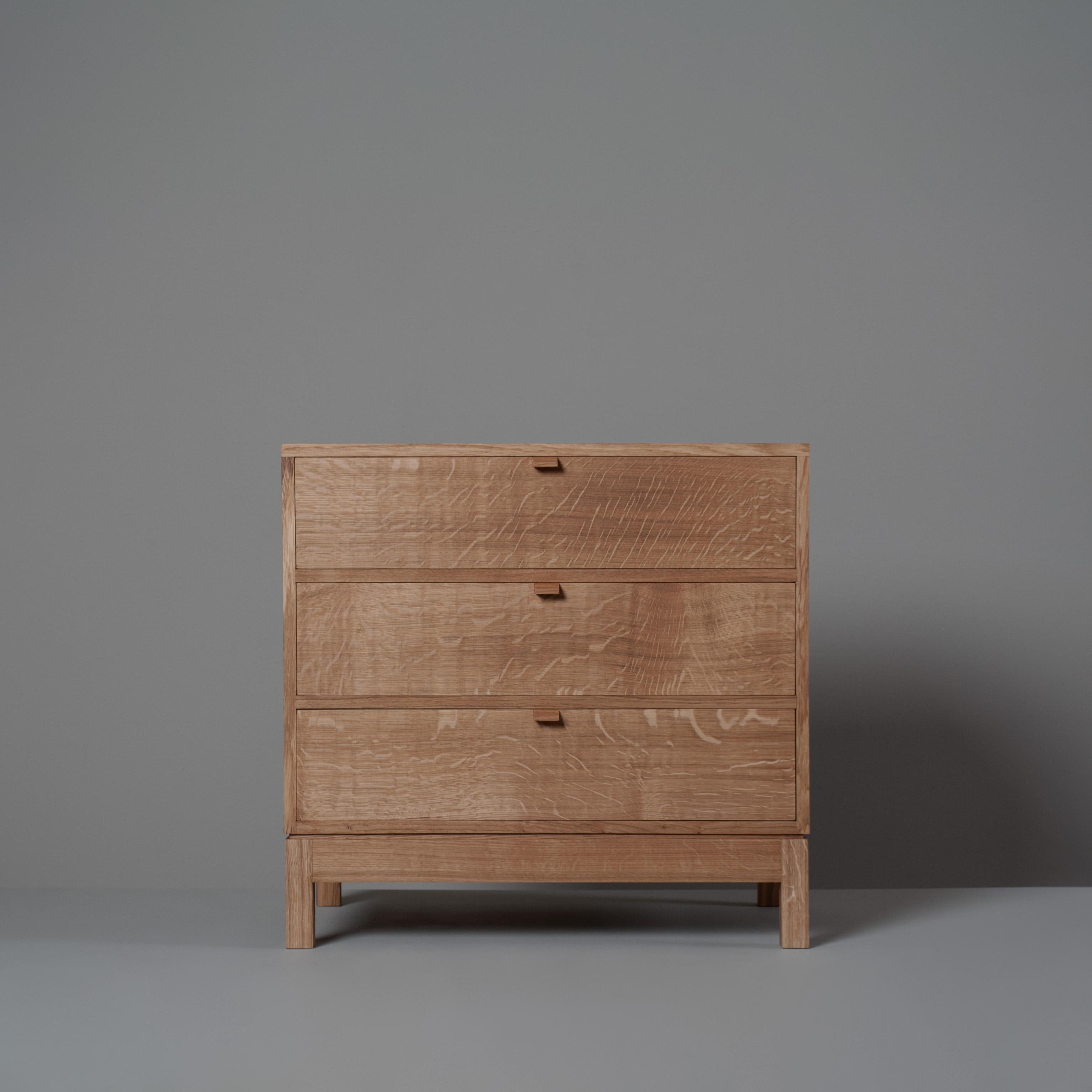 Inglese Cassettiera artigianale in Oak Oak, Comodino in vendita