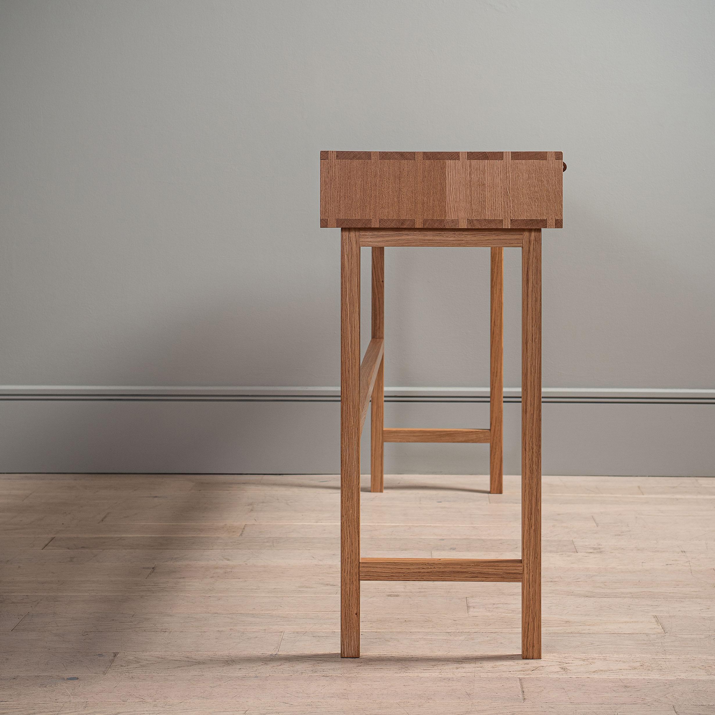 Handcrafted English Oak Console or Vanity Table In New Condition For Sale In London, GB
