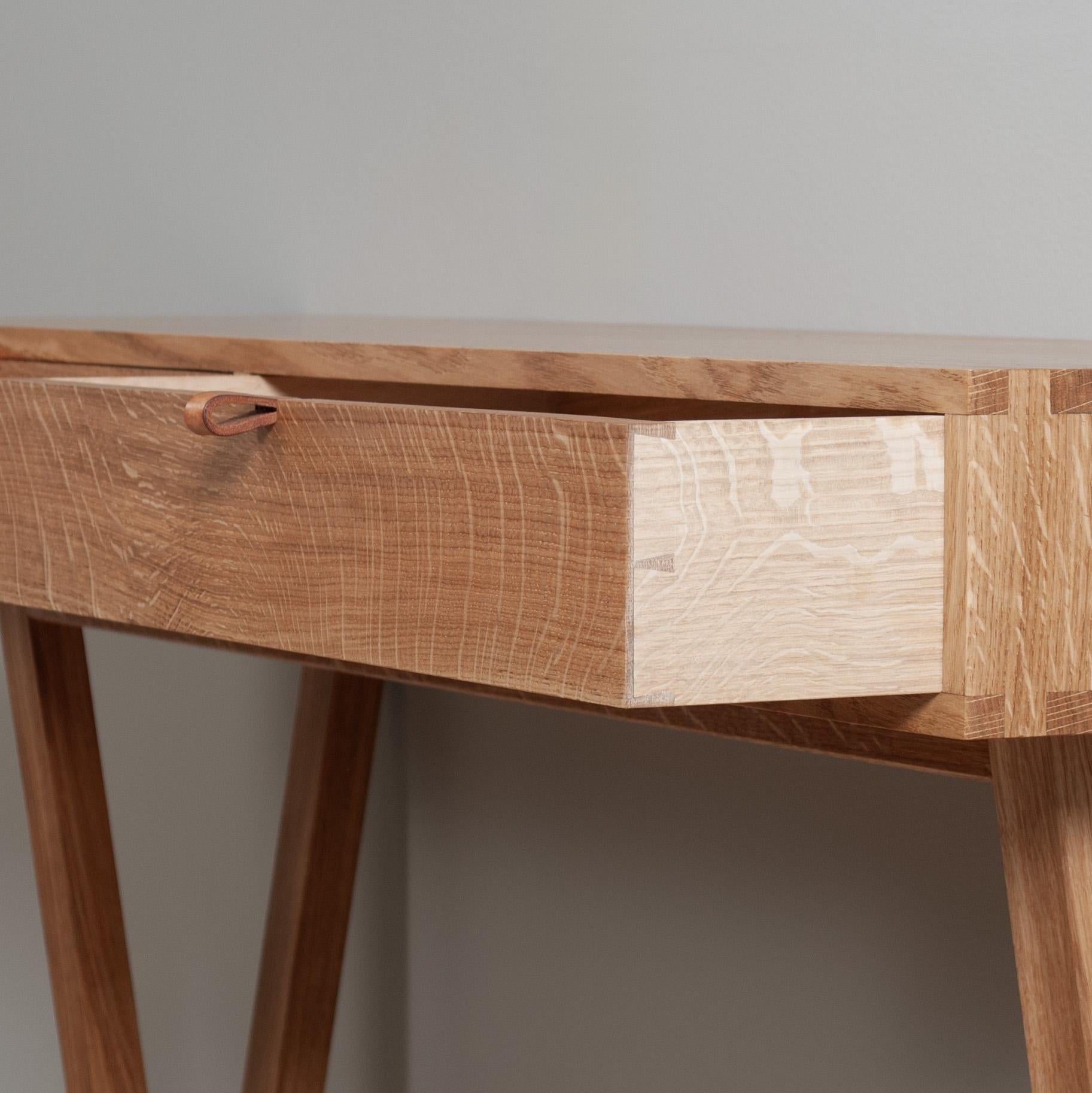 Handcrafted English Oak Console Table With Drawers & Mirror For Sale 4